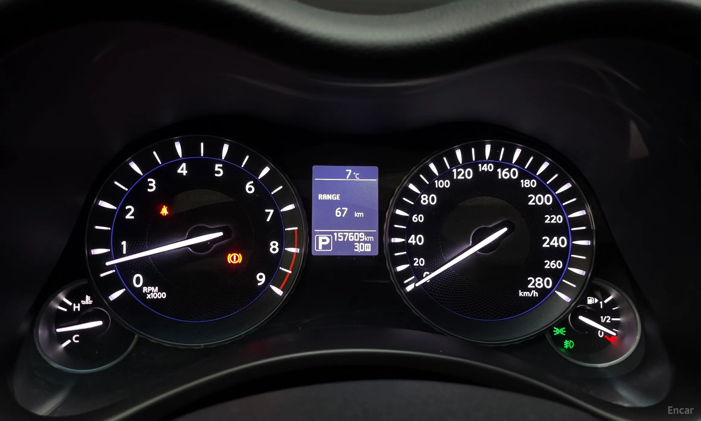 Infiniti Q70 превью 8