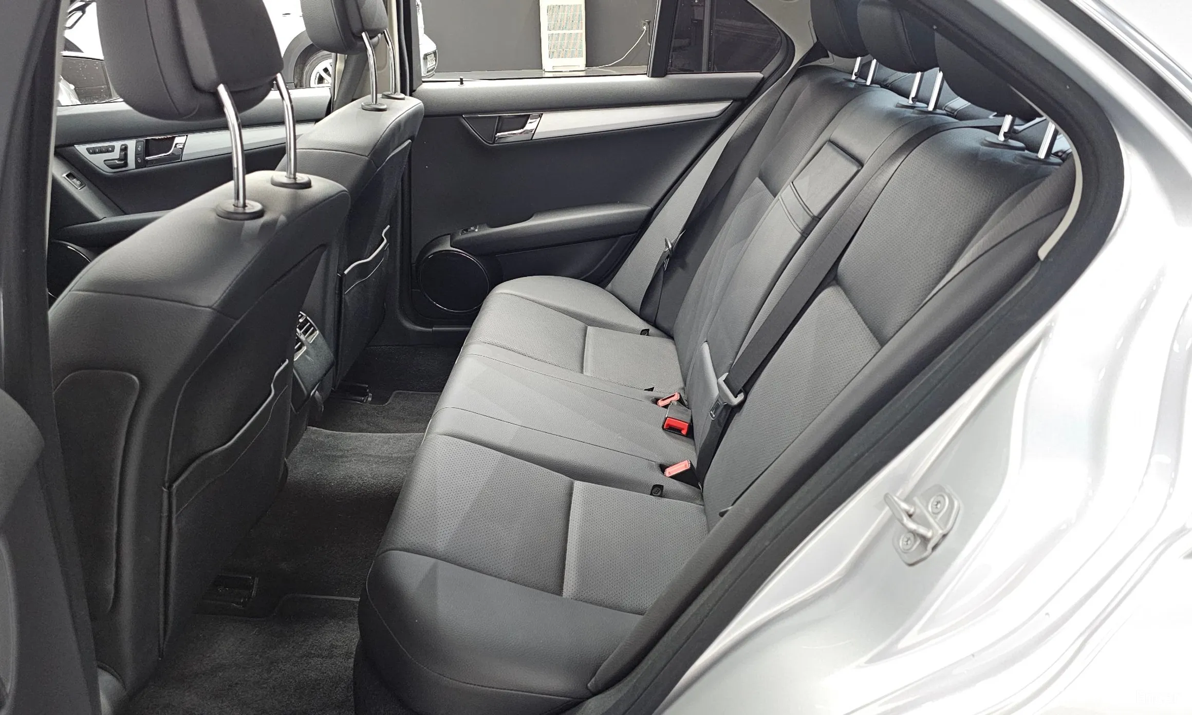 Mercedes Benz C-Class W204 превью 12