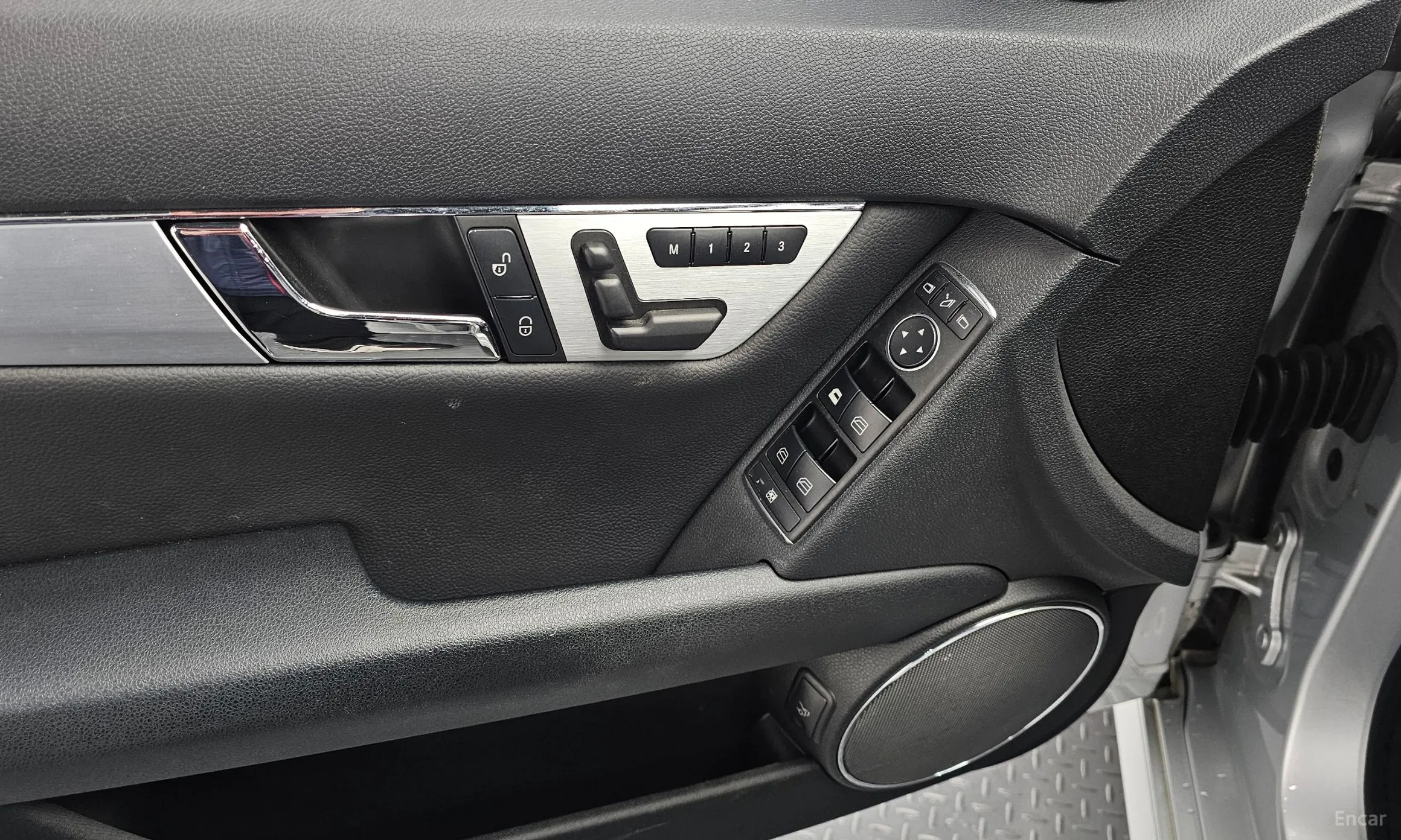Mercedes Benz C-Class W204 превью 16