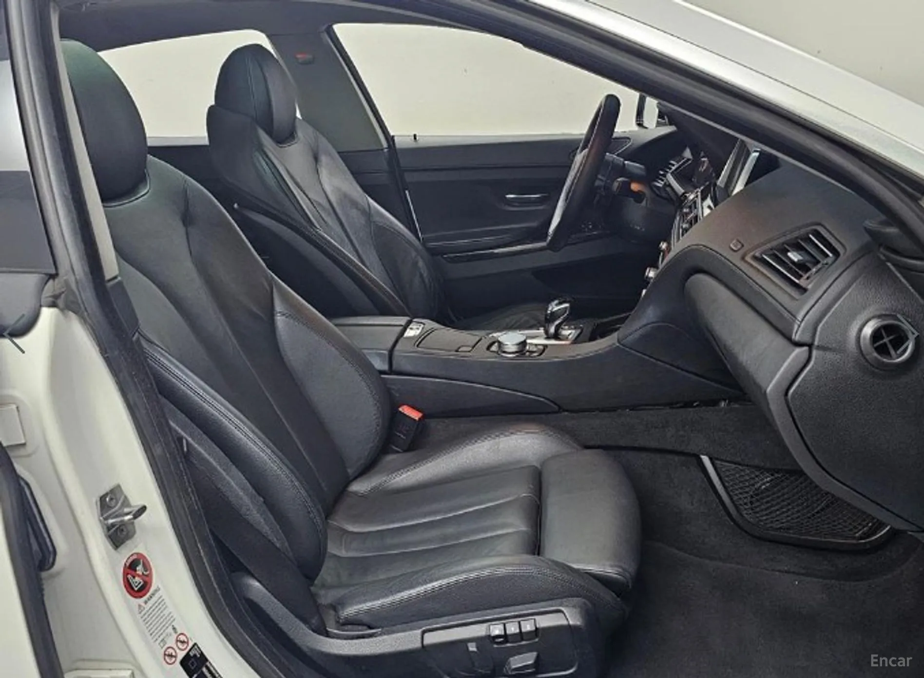 BMW 6 Series (F12) превью 10