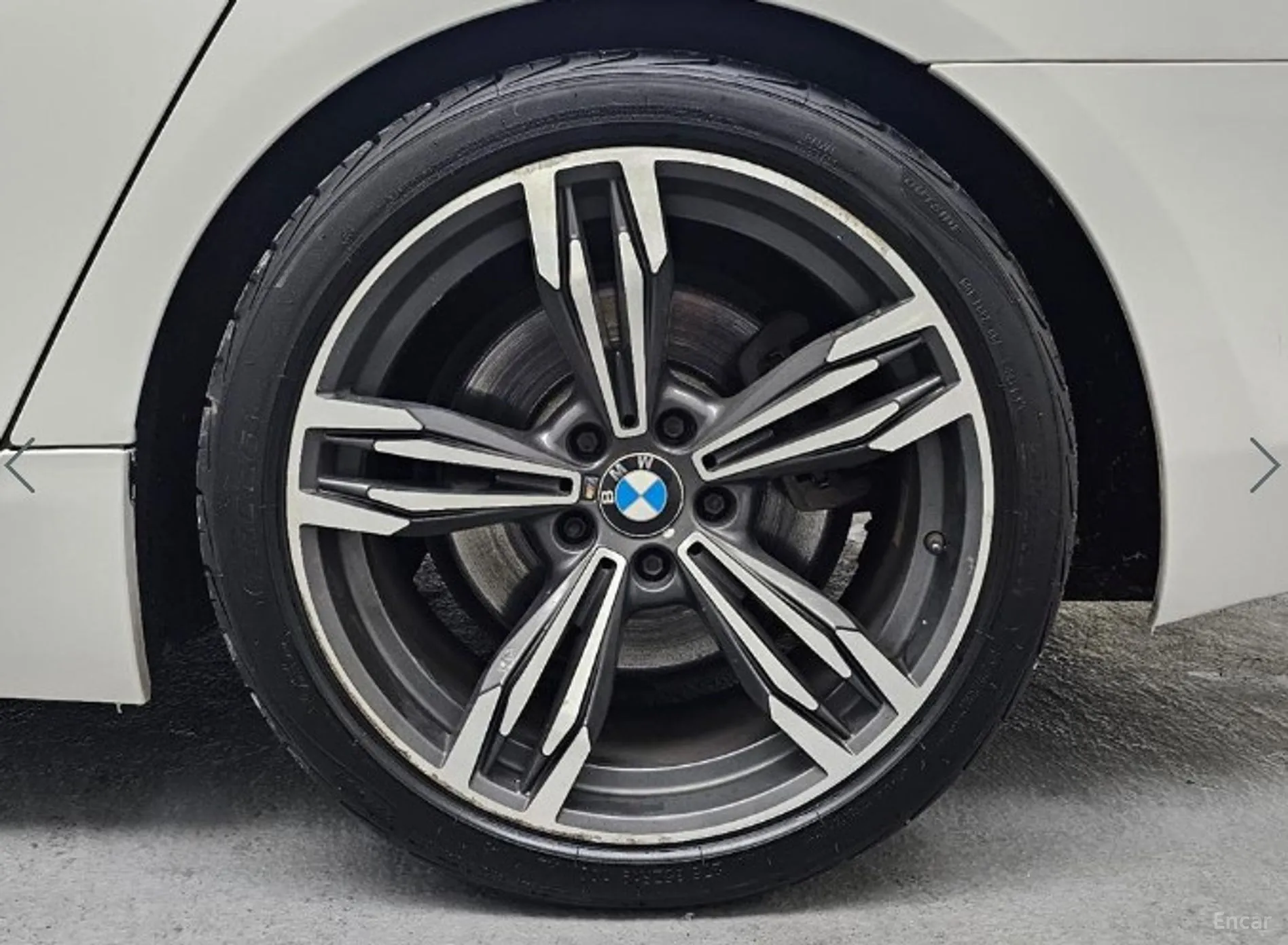BMW 6 Series (F12) превью 5