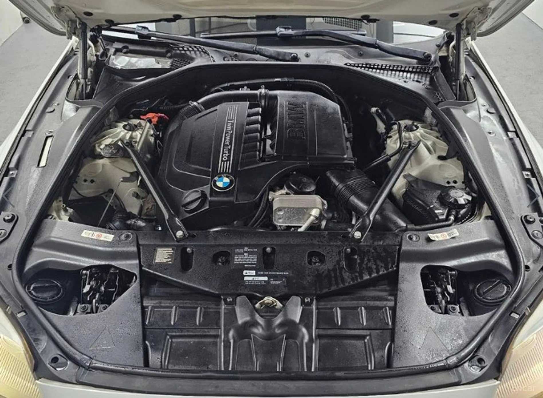 BMW 6 Series (F12) превью 6