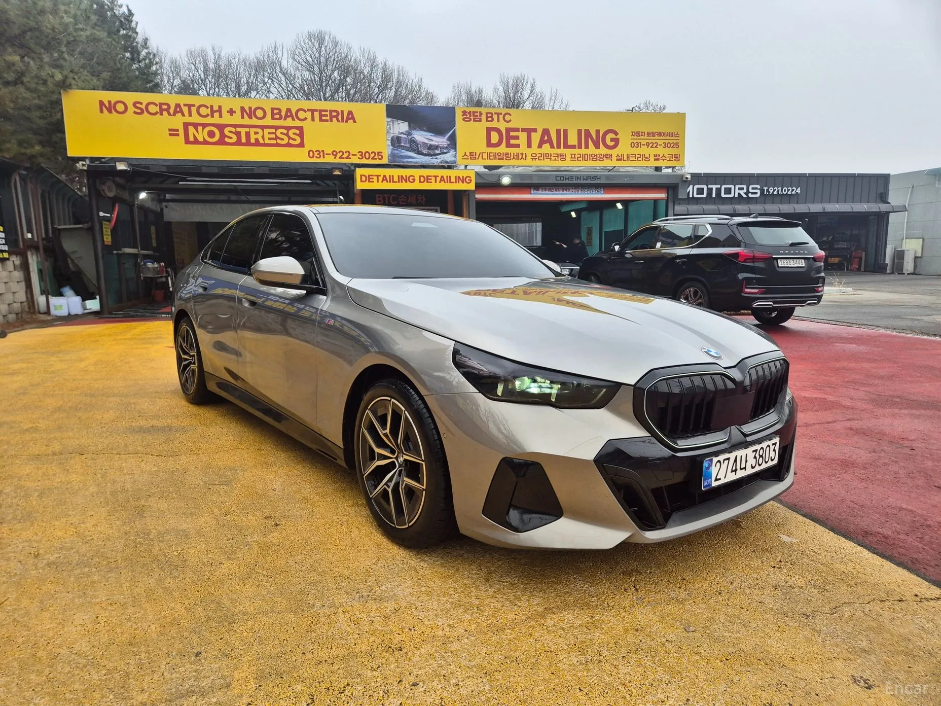 BMW 5 Series (G60) превью 2