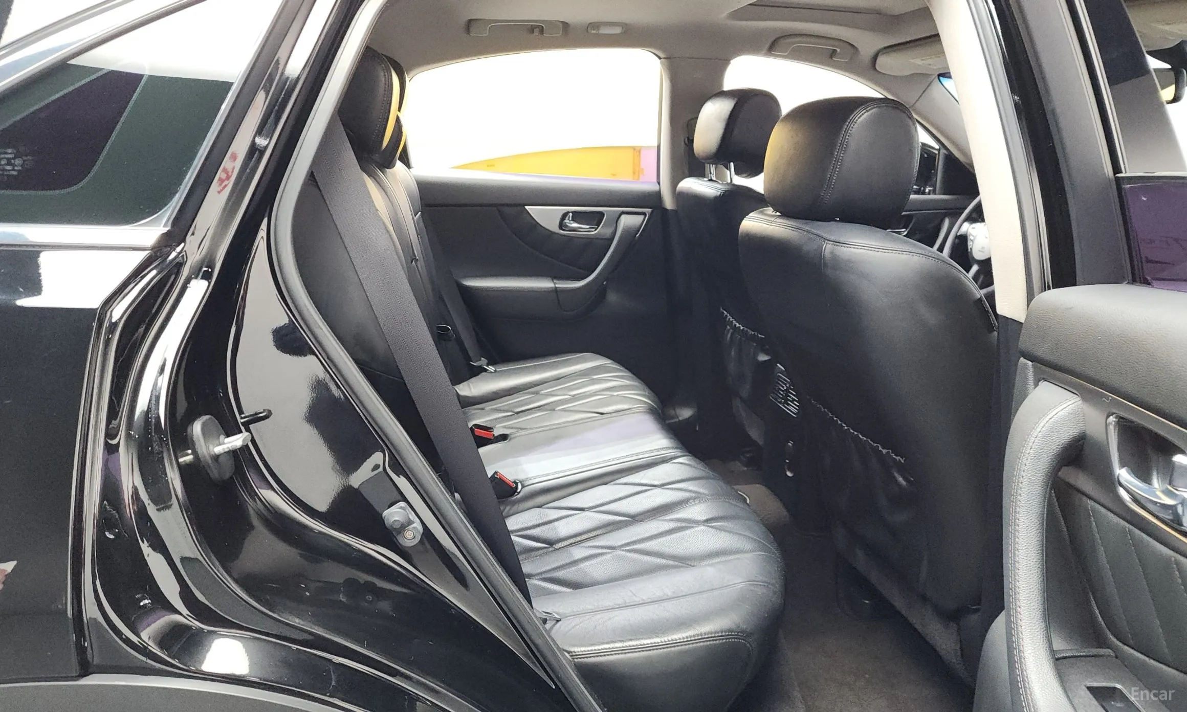 Infiniti FX35 превью 12