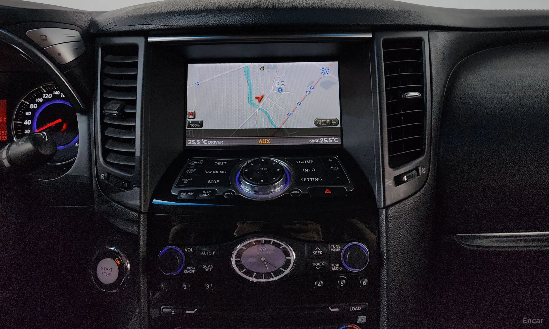 Infiniti FX35 превью 15