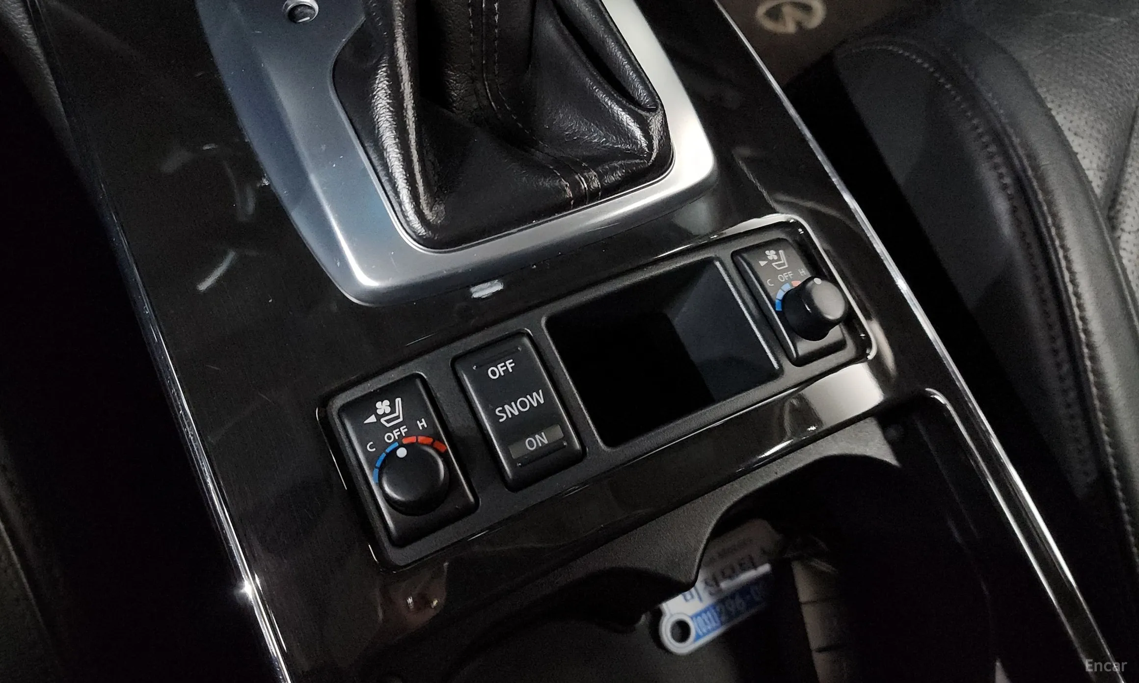 Infiniti FX35 превью 17