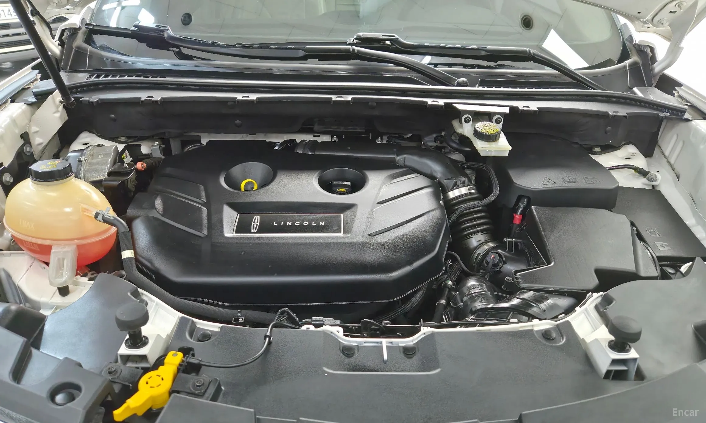 Lincoln MKC превью 6