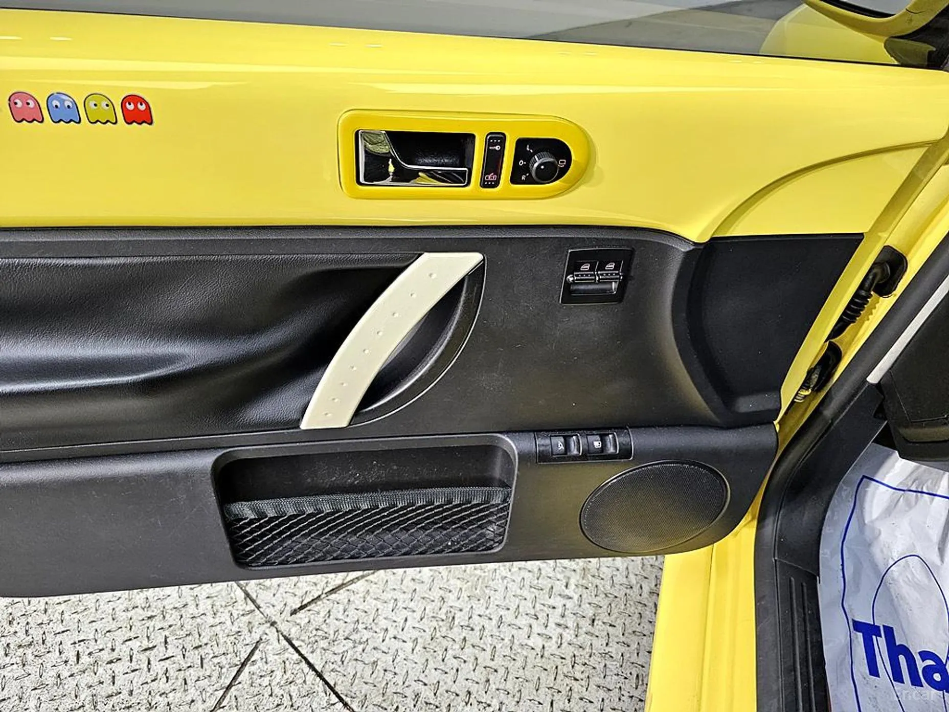Volkswagen New Beetle превью 14