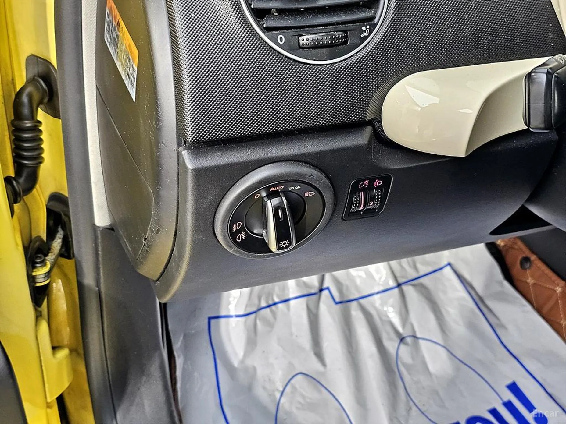 Volkswagen New Beetle превью 17