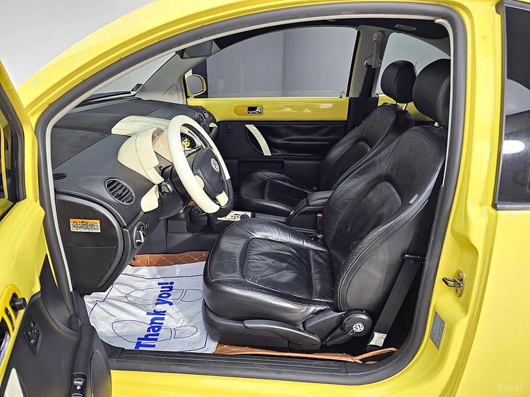 Volkswagen New Beetle превью 8