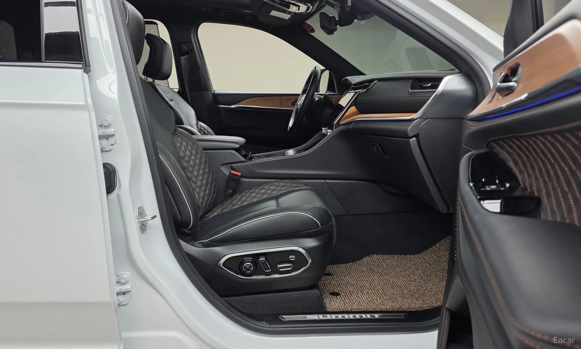 Jeep Grand Cherokee (WL) превью 11