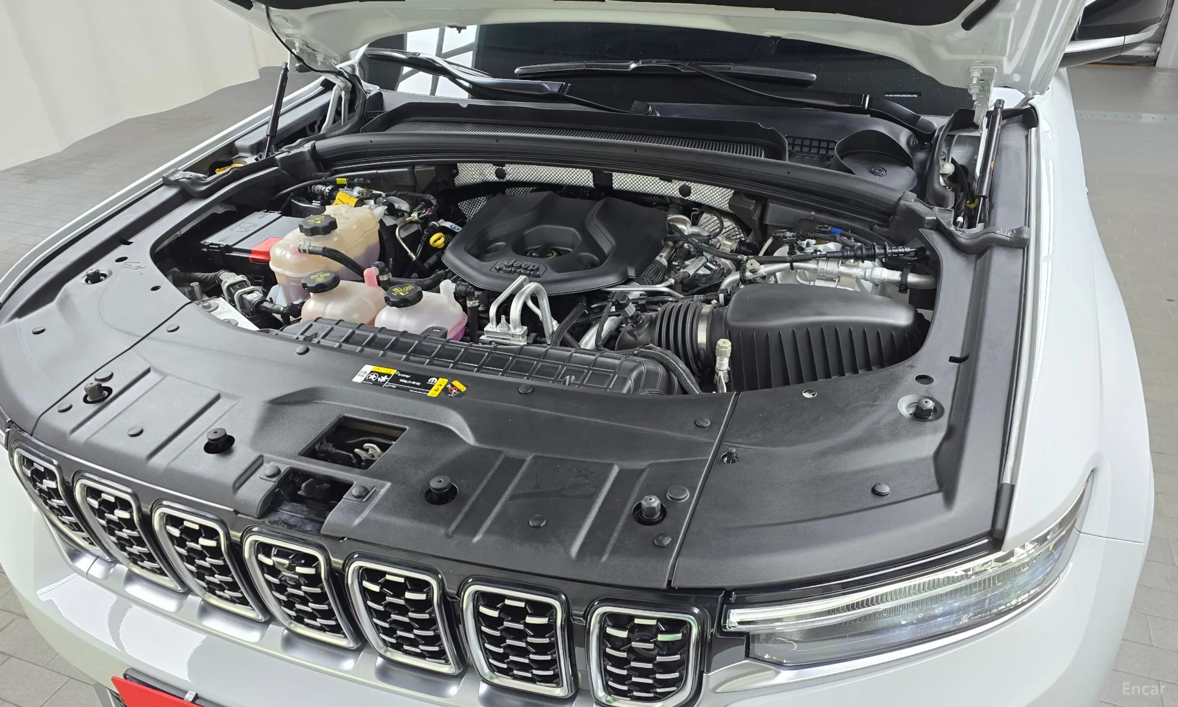 Jeep Grand Cherokee (WL) превью 6