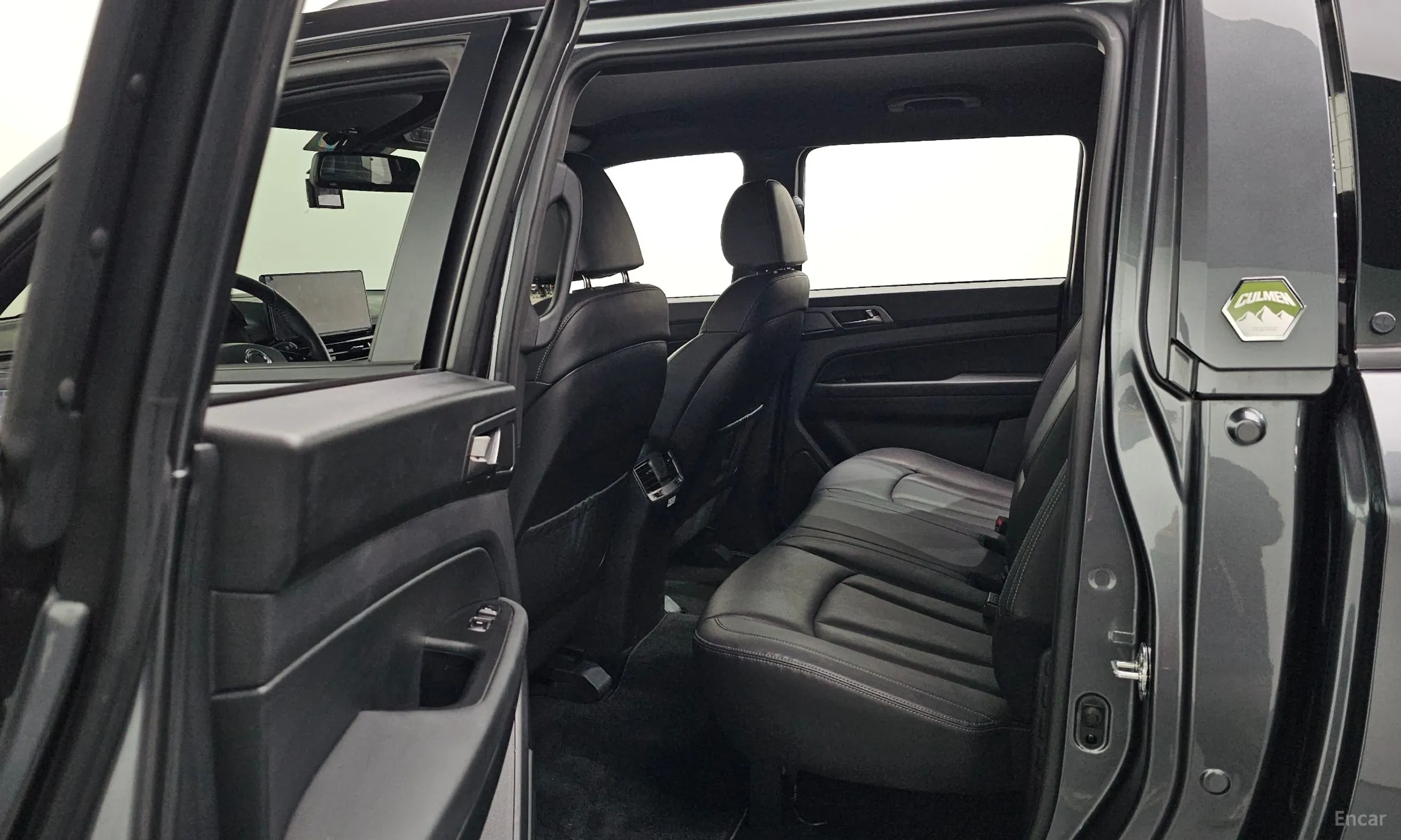 KG Mobility (SsangYong) Rexton Sports превью 12