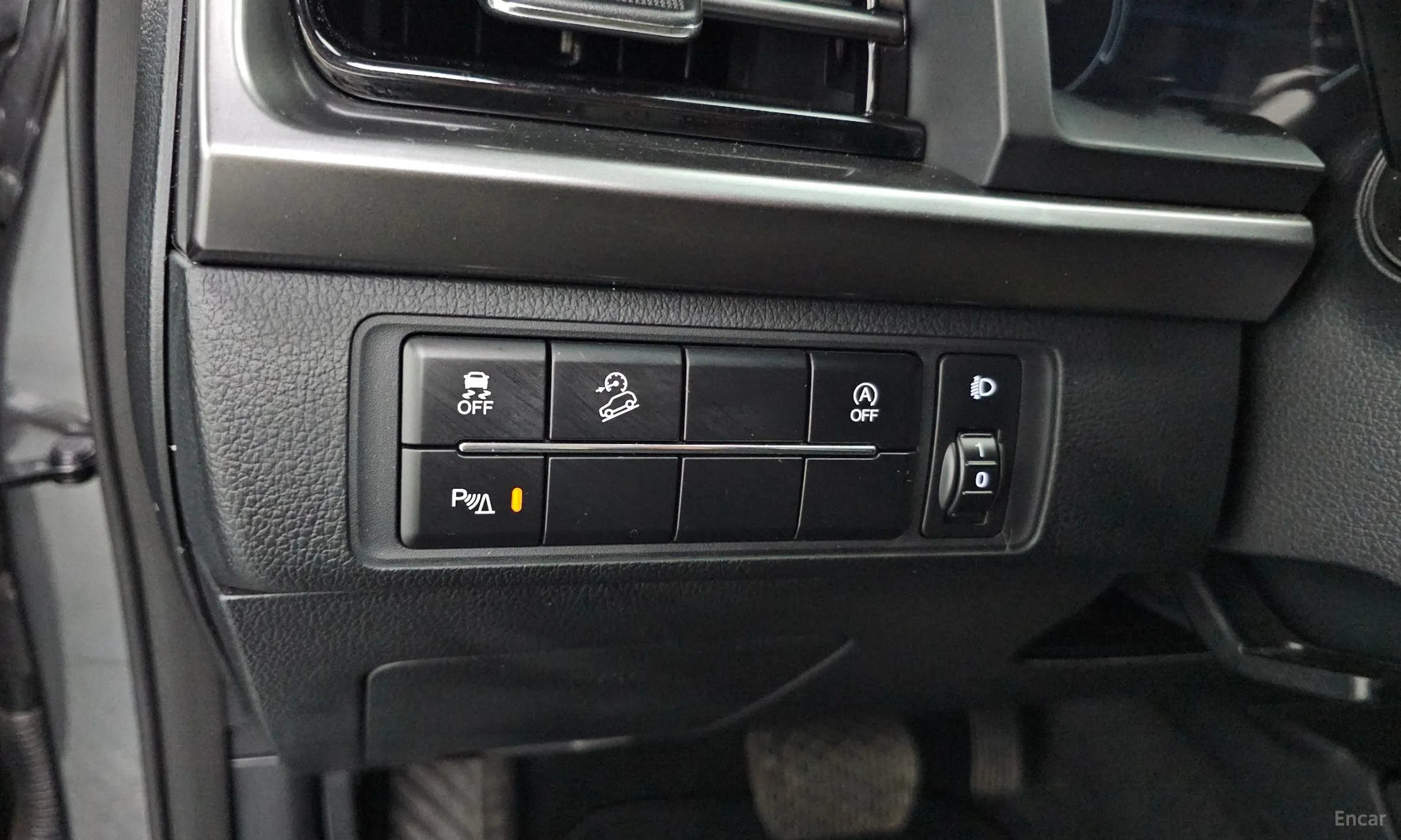 KG Mobility (SsangYong) Rexton Sports превью 18