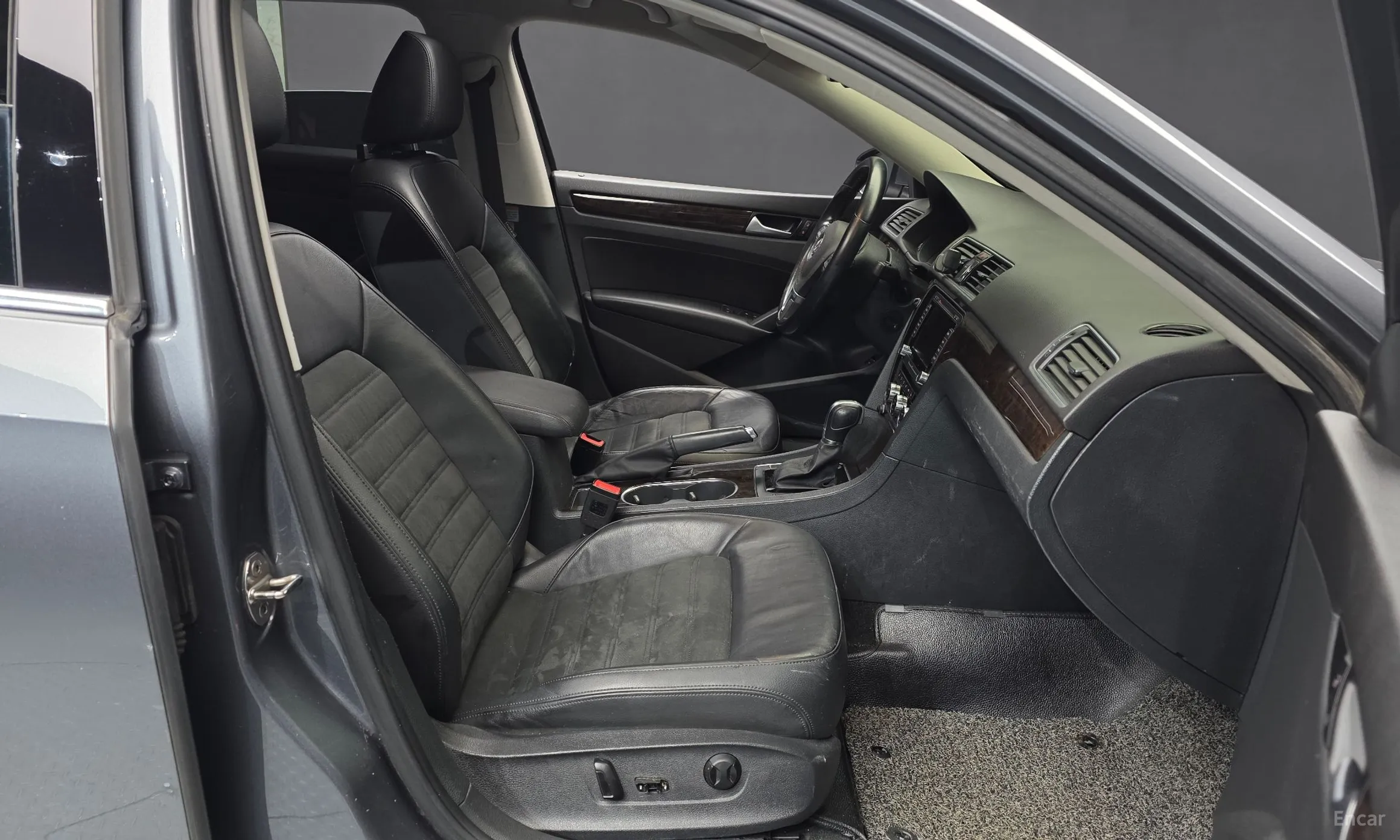 Volkswagen The New Passat превью 10