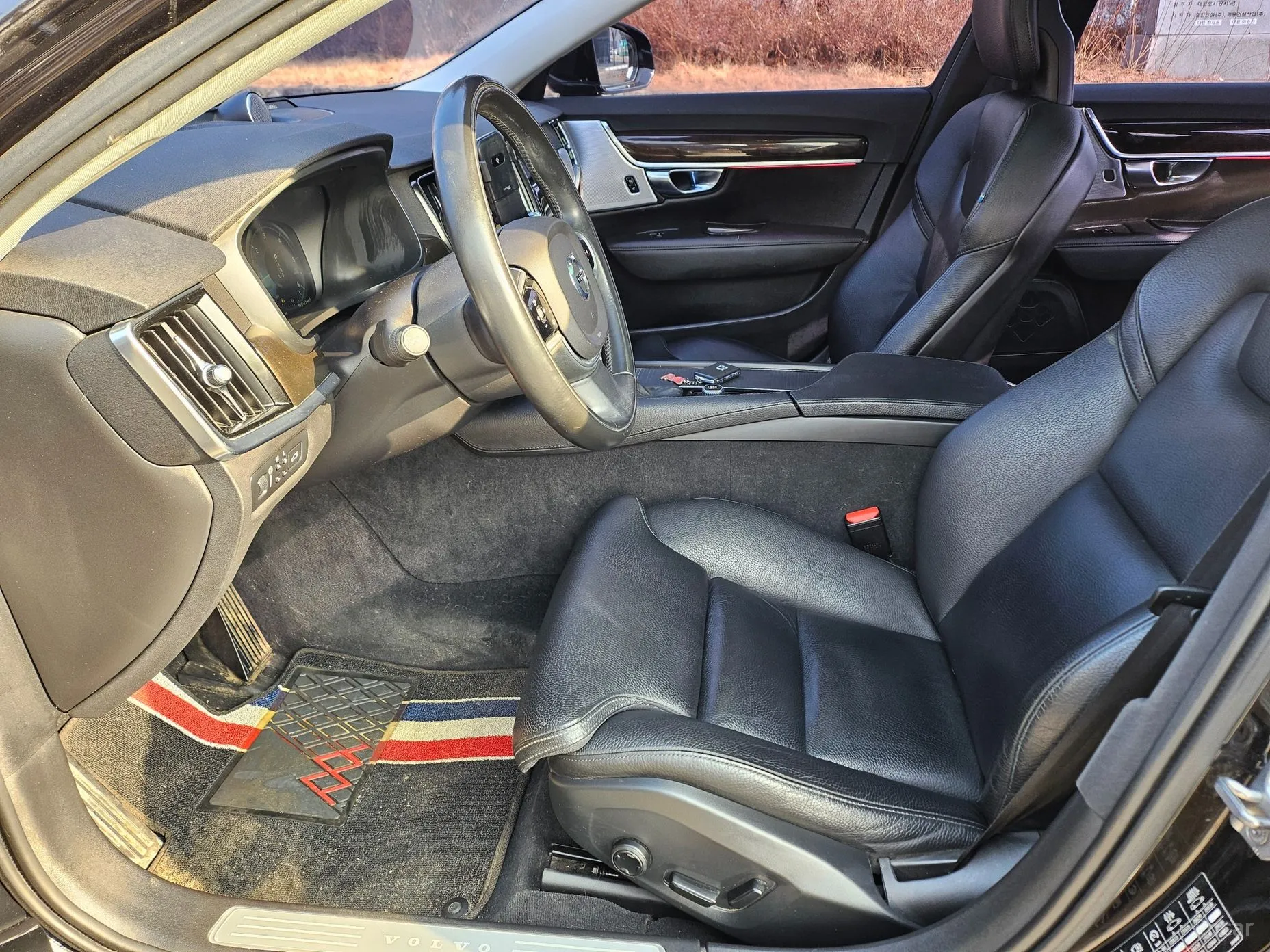 Volvo S90 превью 10
