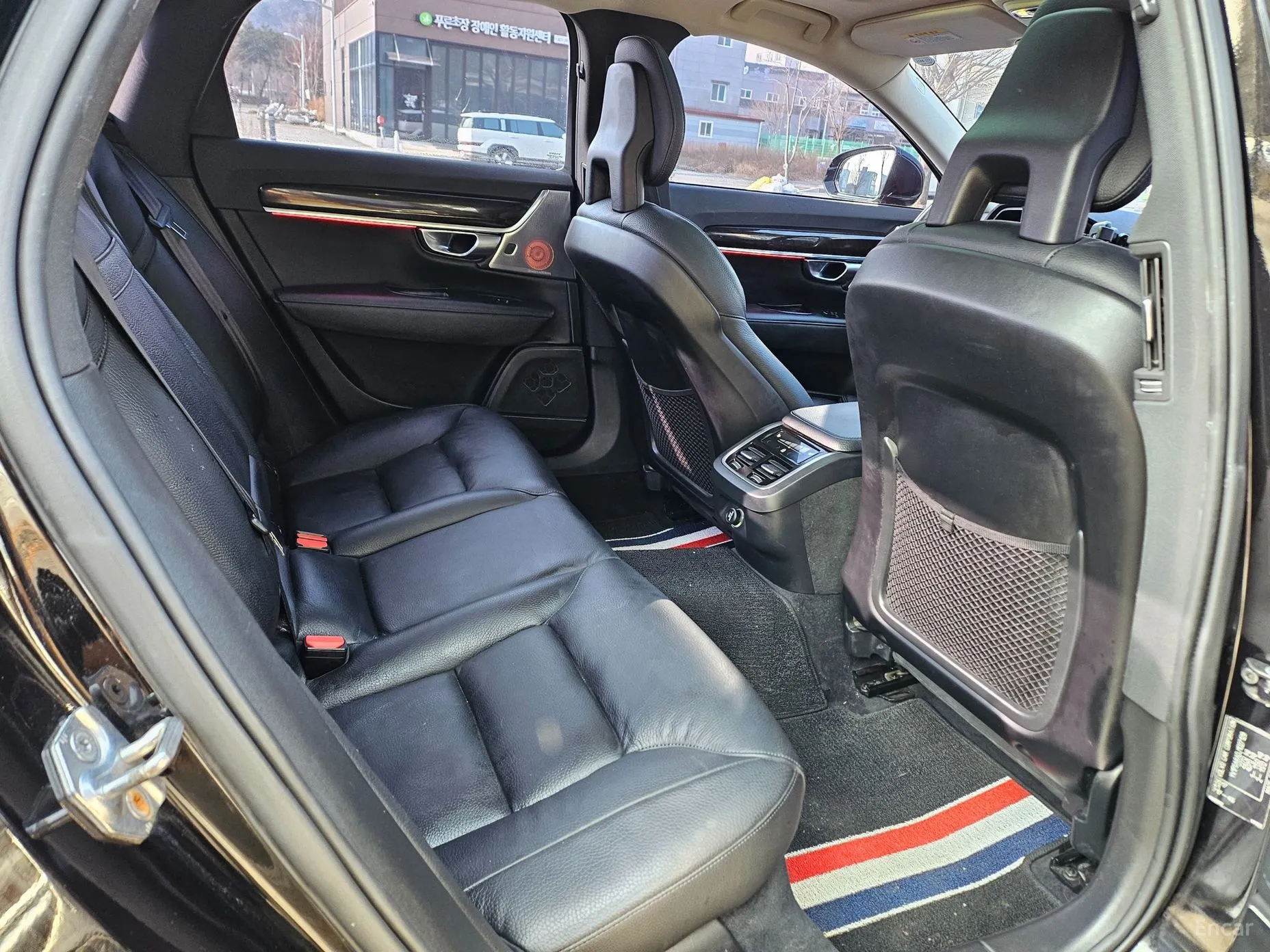 Volvo S90 превью 13