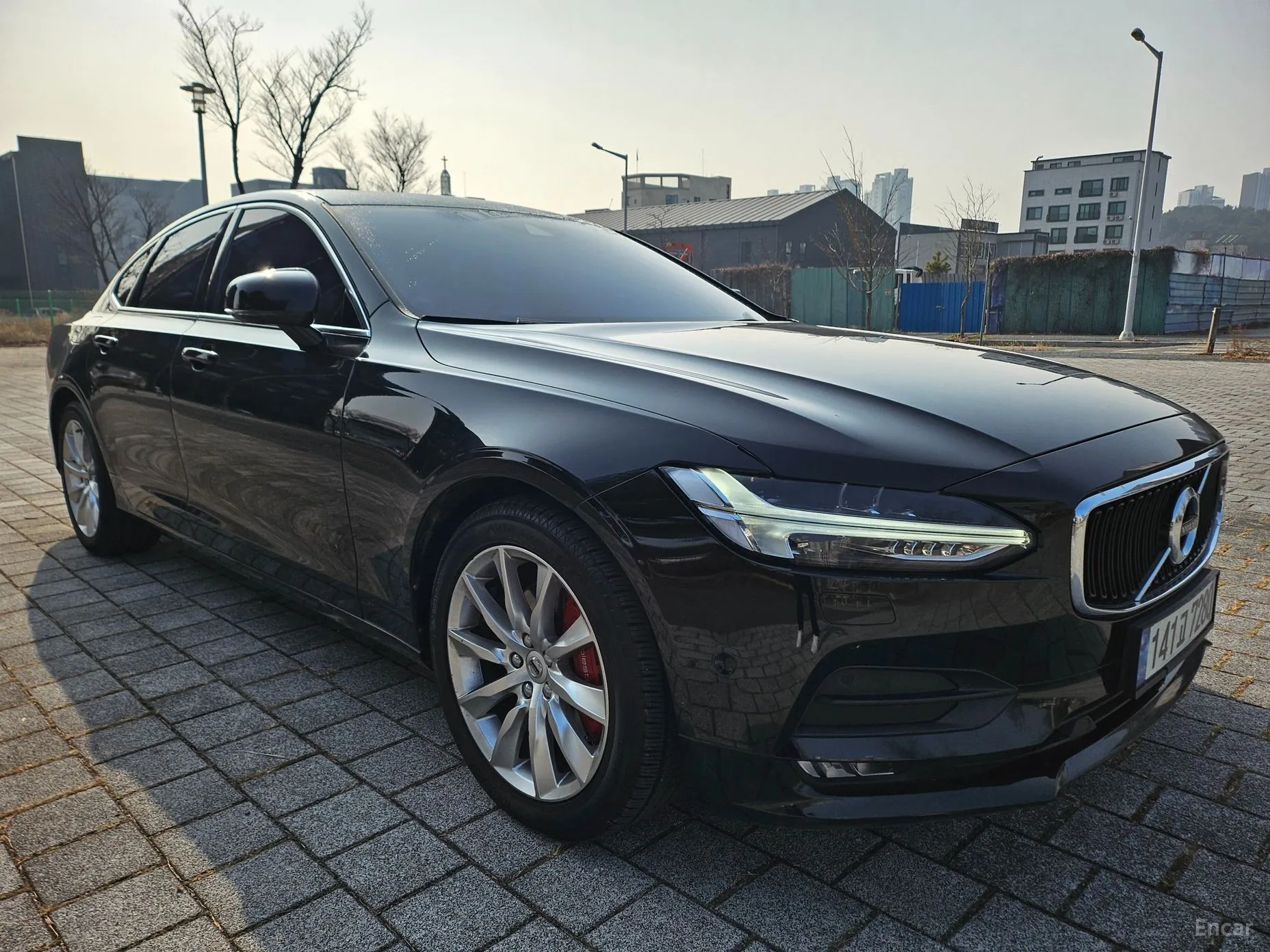 Volvo S90