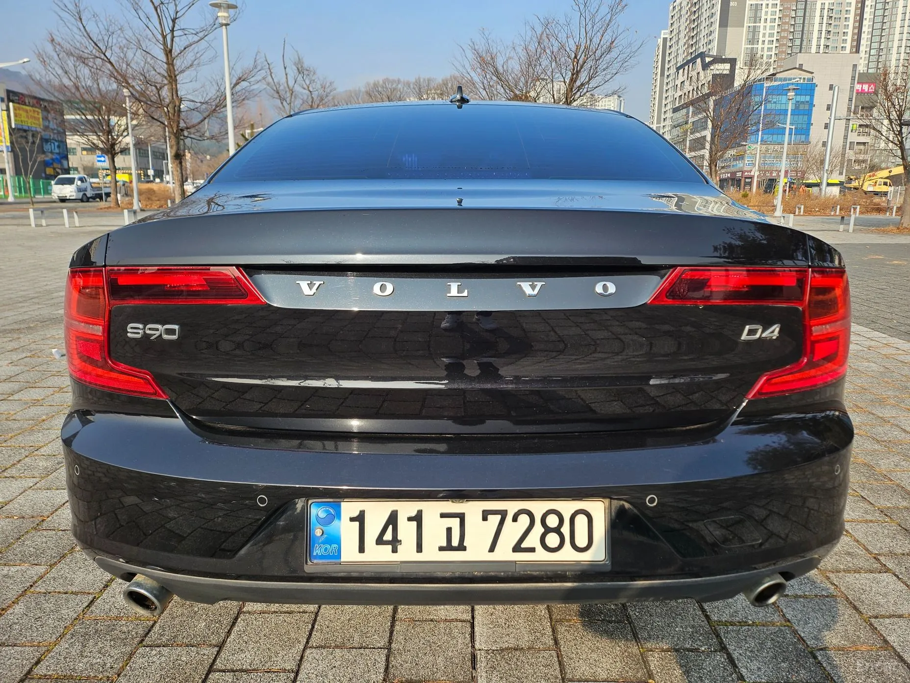 Volvo S90 превью 7