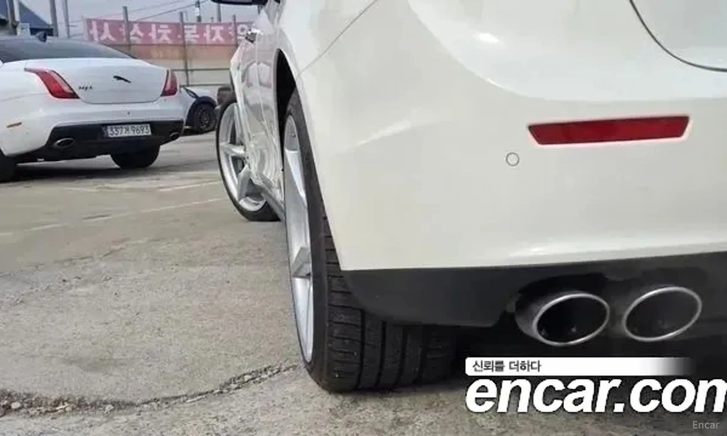 Maserati Ghibli превью 14