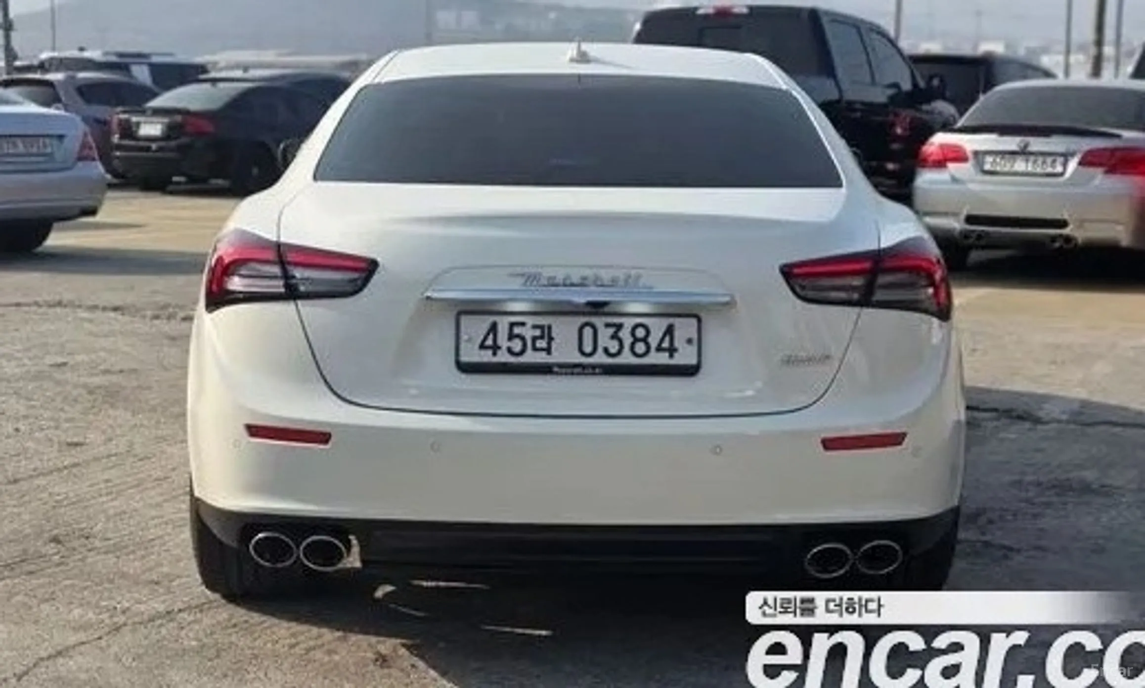 Maserati Ghibli превью 4