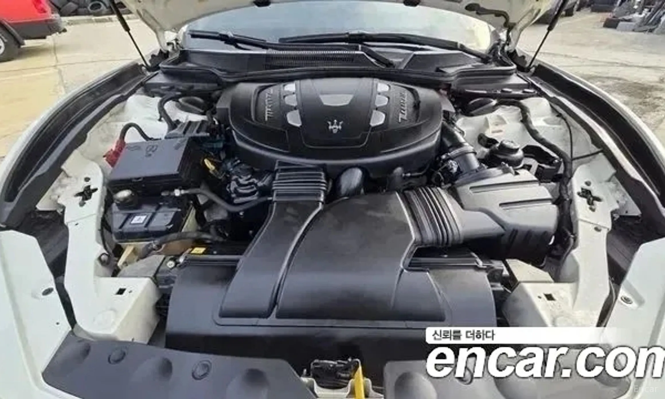 Maserati Ghibli превью 6