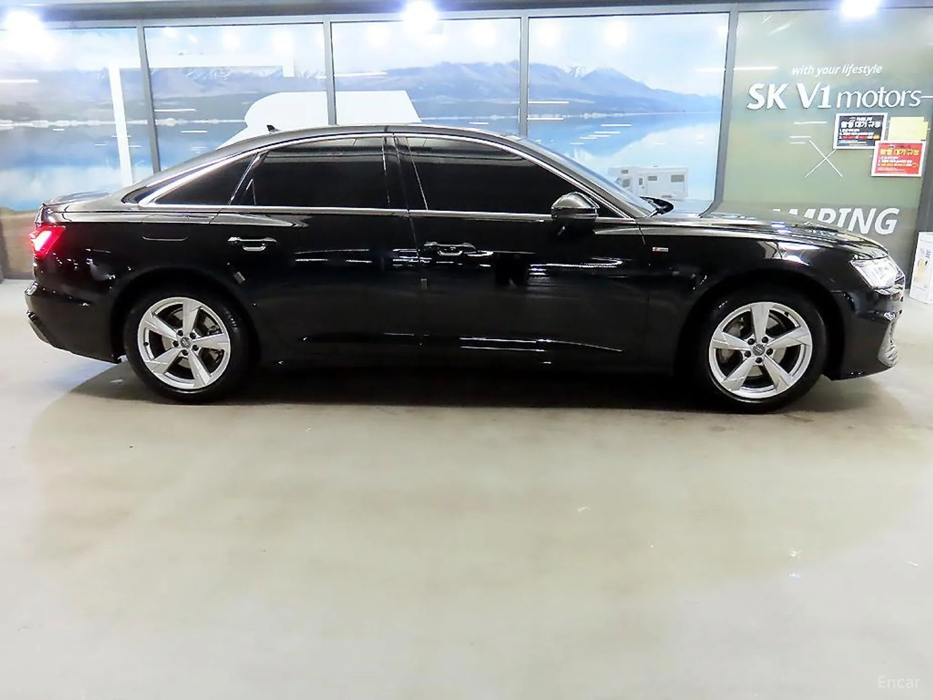 Audi A6 (C8) превью 3