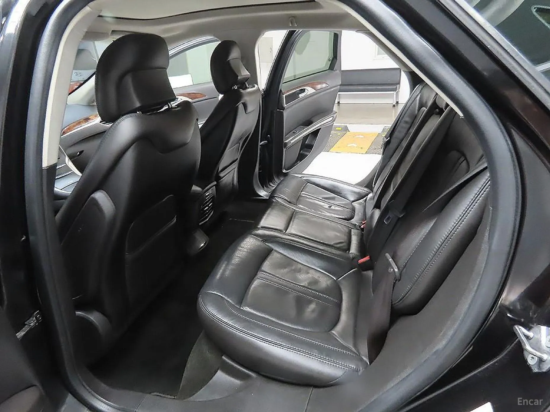 Lincoln New MKZ превью 10