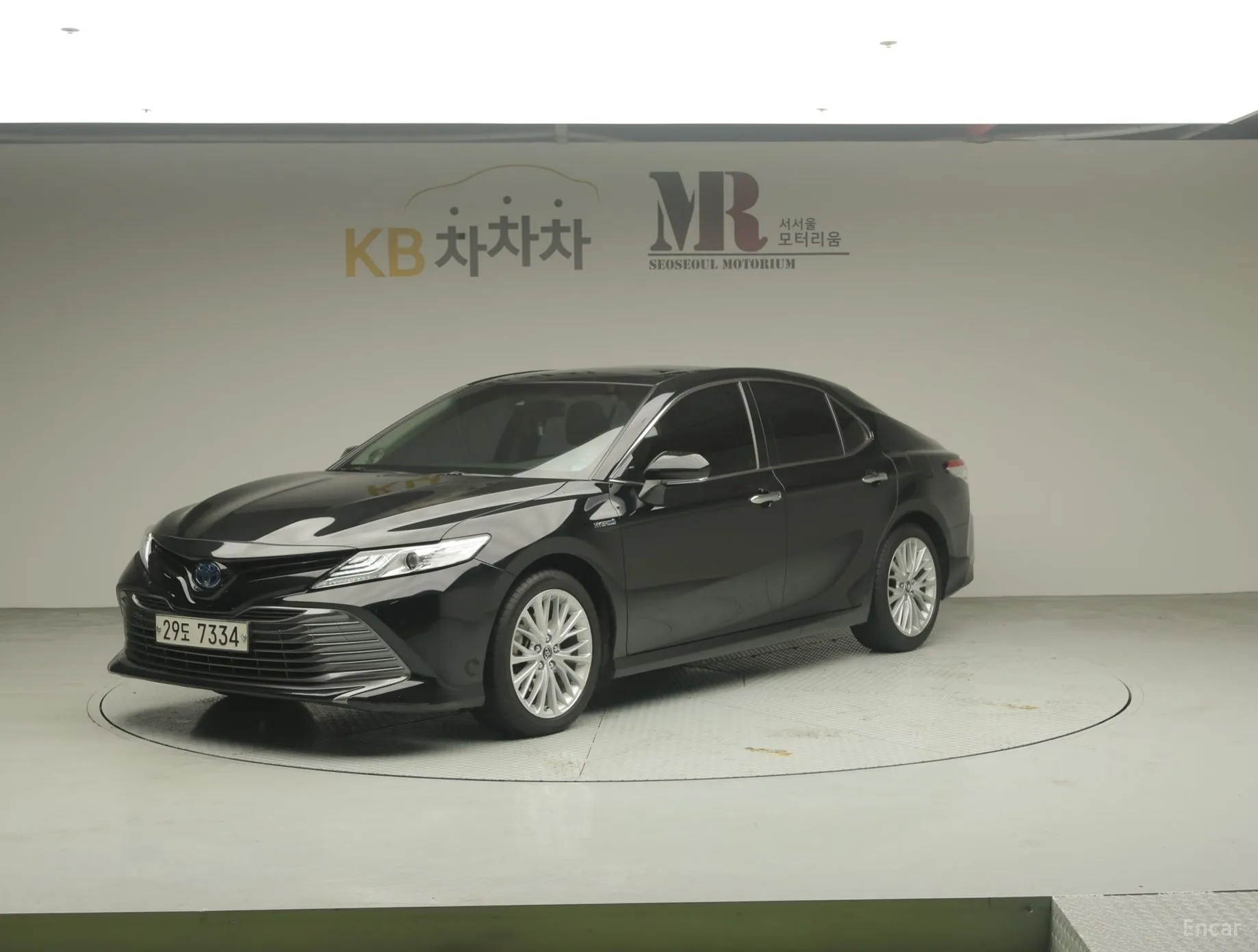 Camry (XV70)