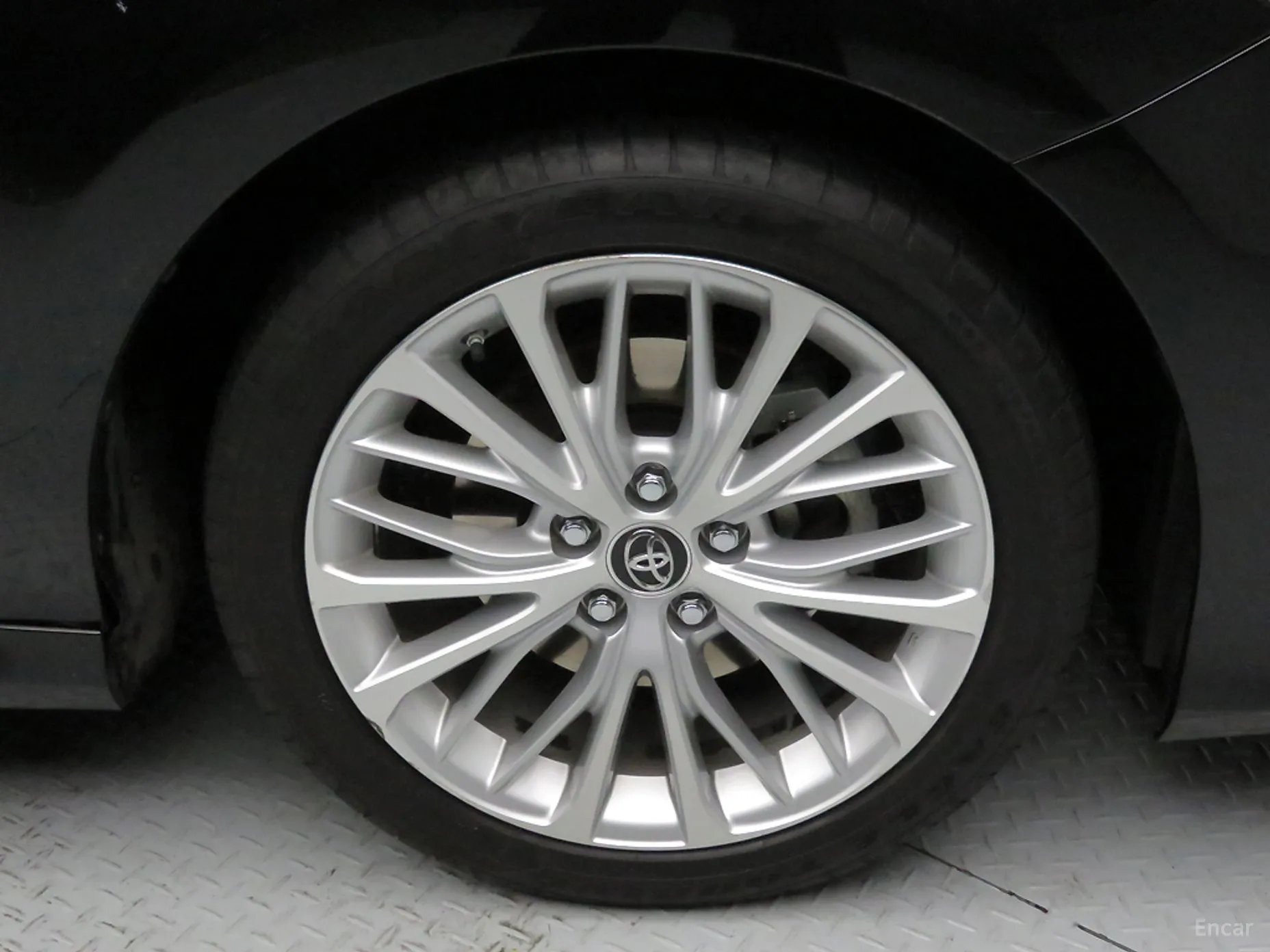 Toyota Camry (XV70) превью 20