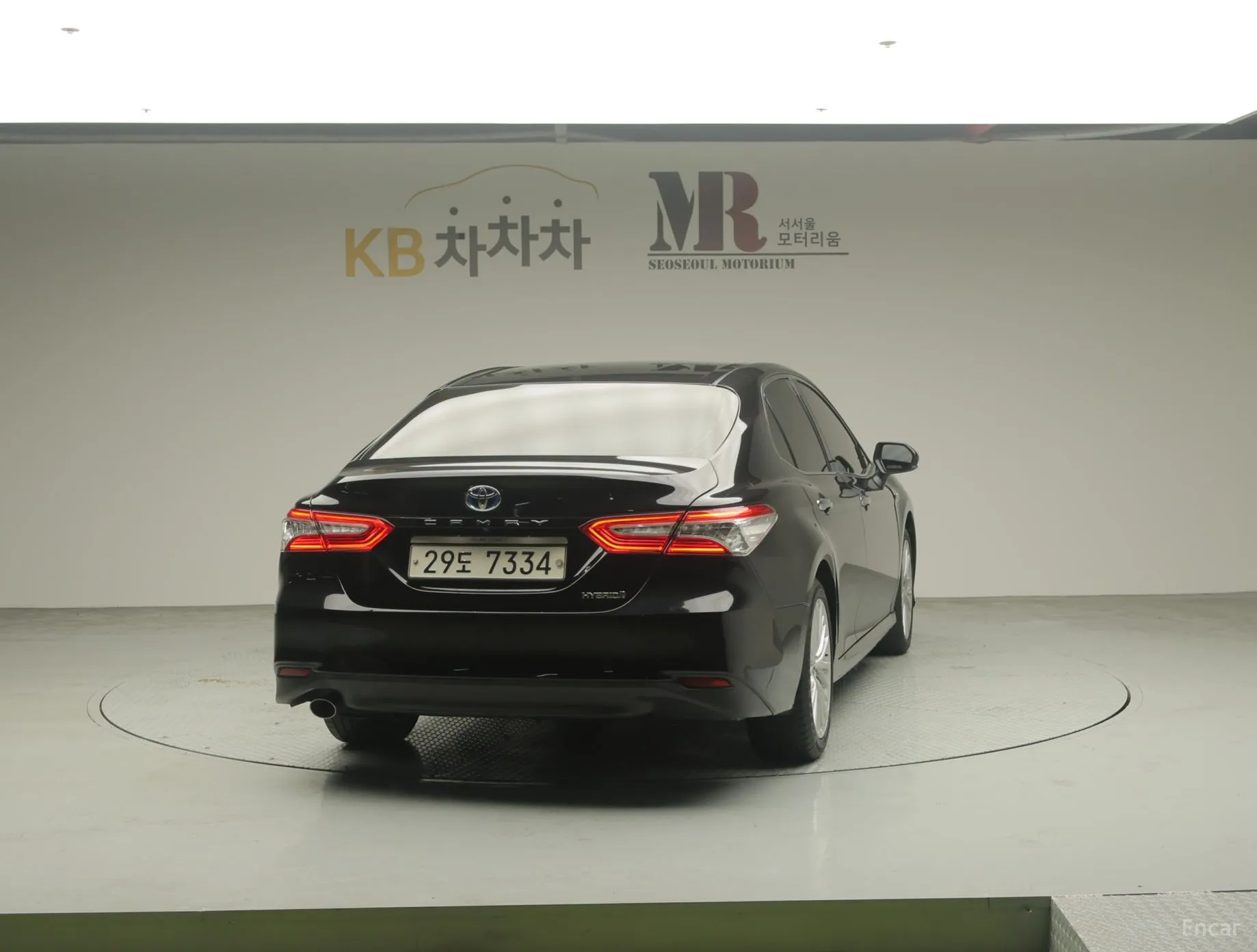 Toyota Camry (XV70) превью 3