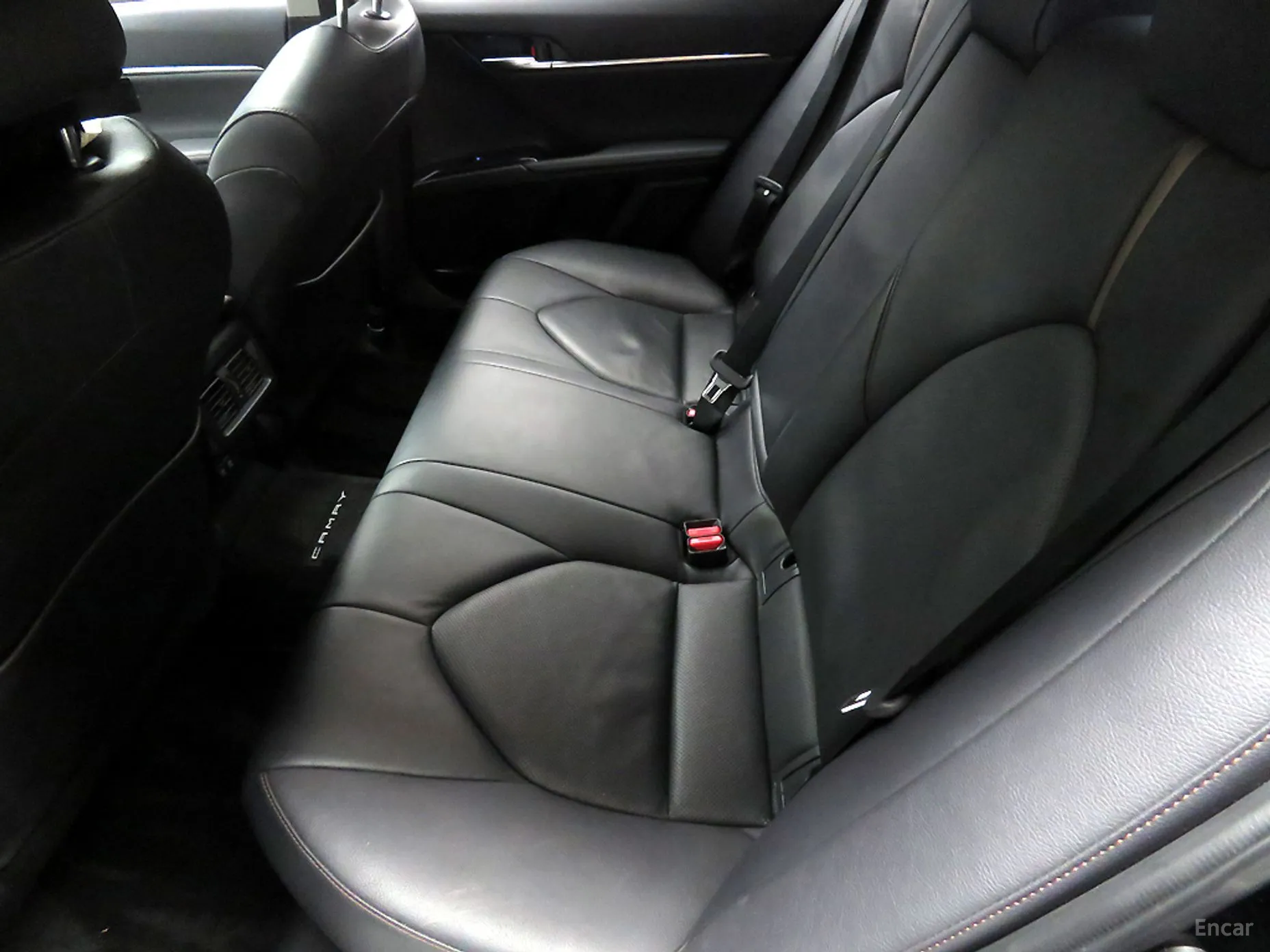 Toyota Camry (XV70) превью 6