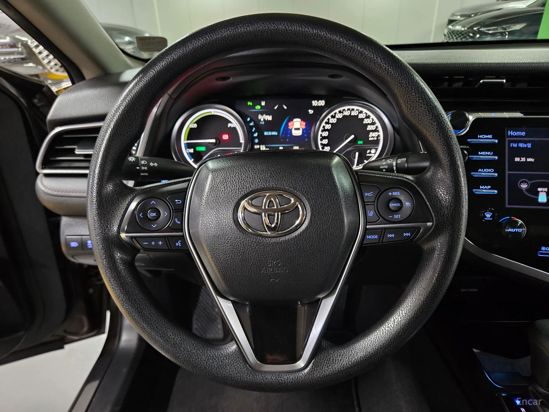 Toyota Camry (XV70) превью 11