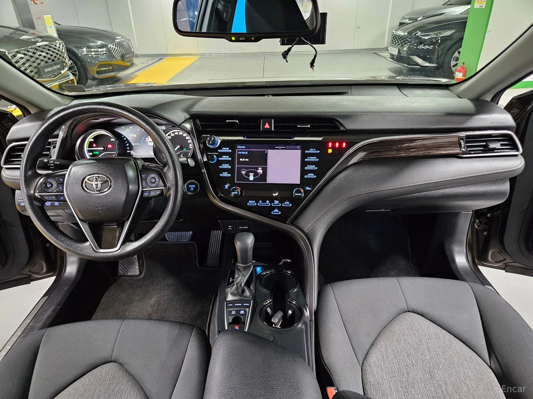 Toyota Camry (XV70) превью 7