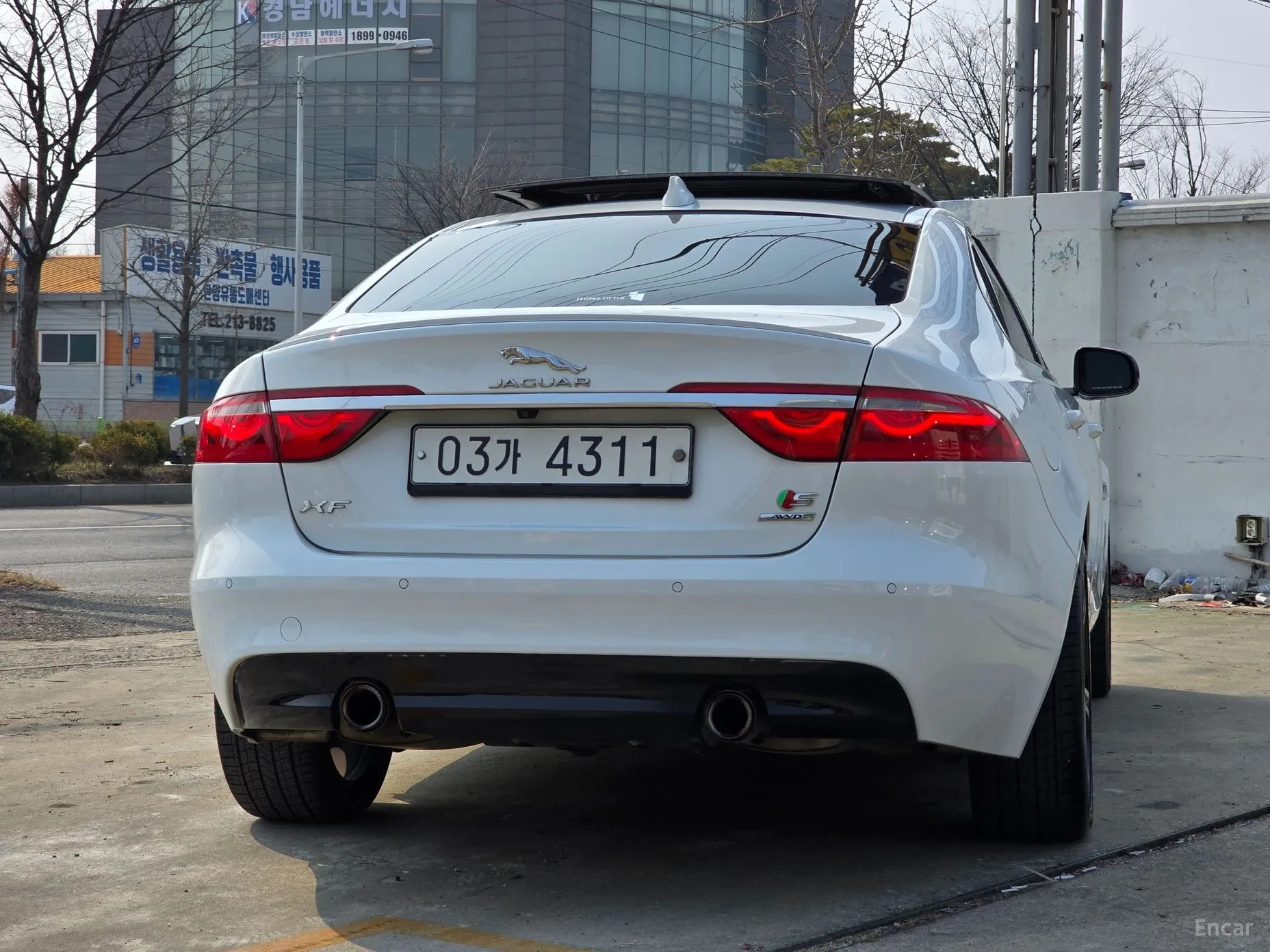 Jaguar XF (x260)