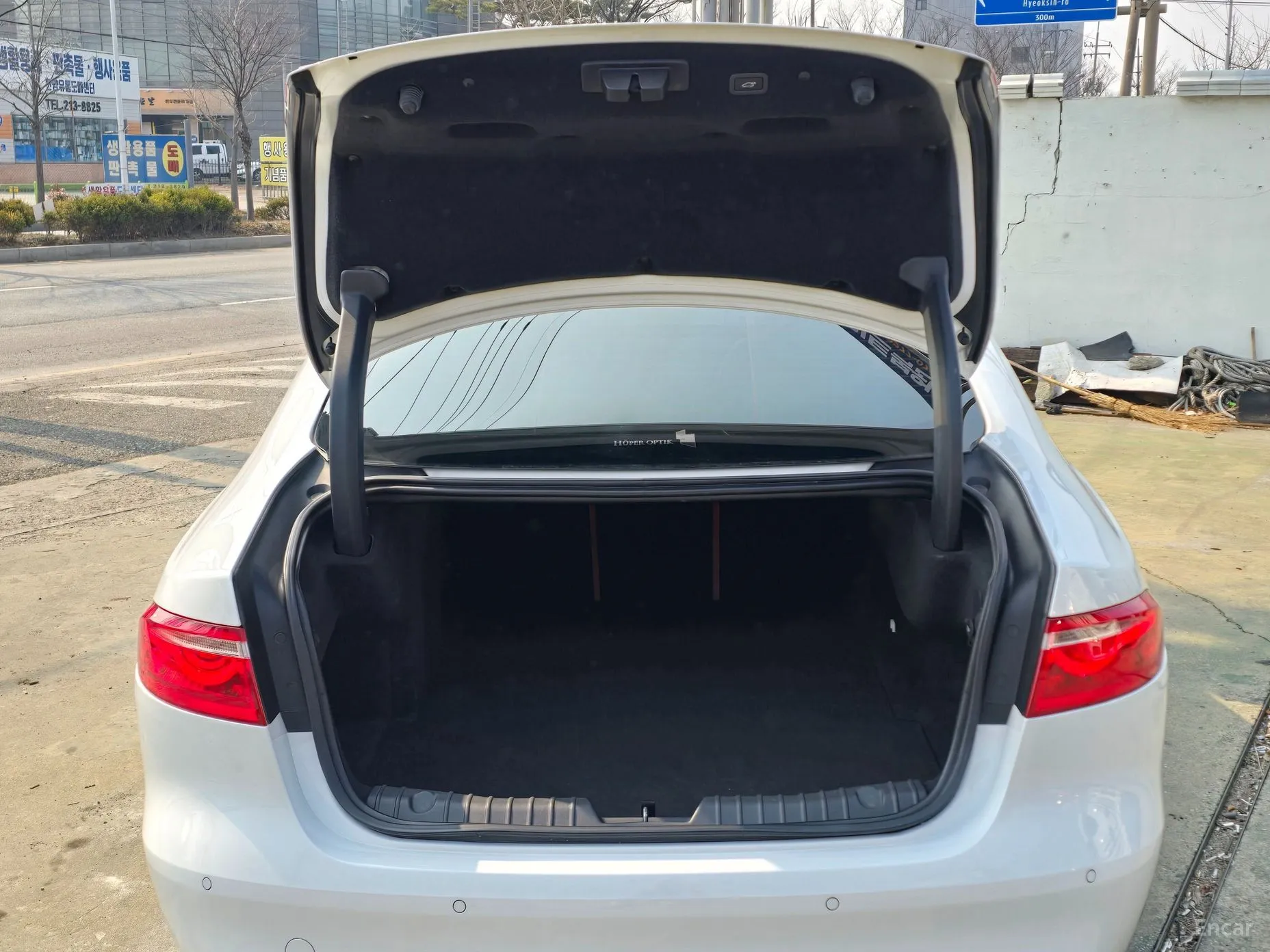 Jaguar XF (x260) превью 18