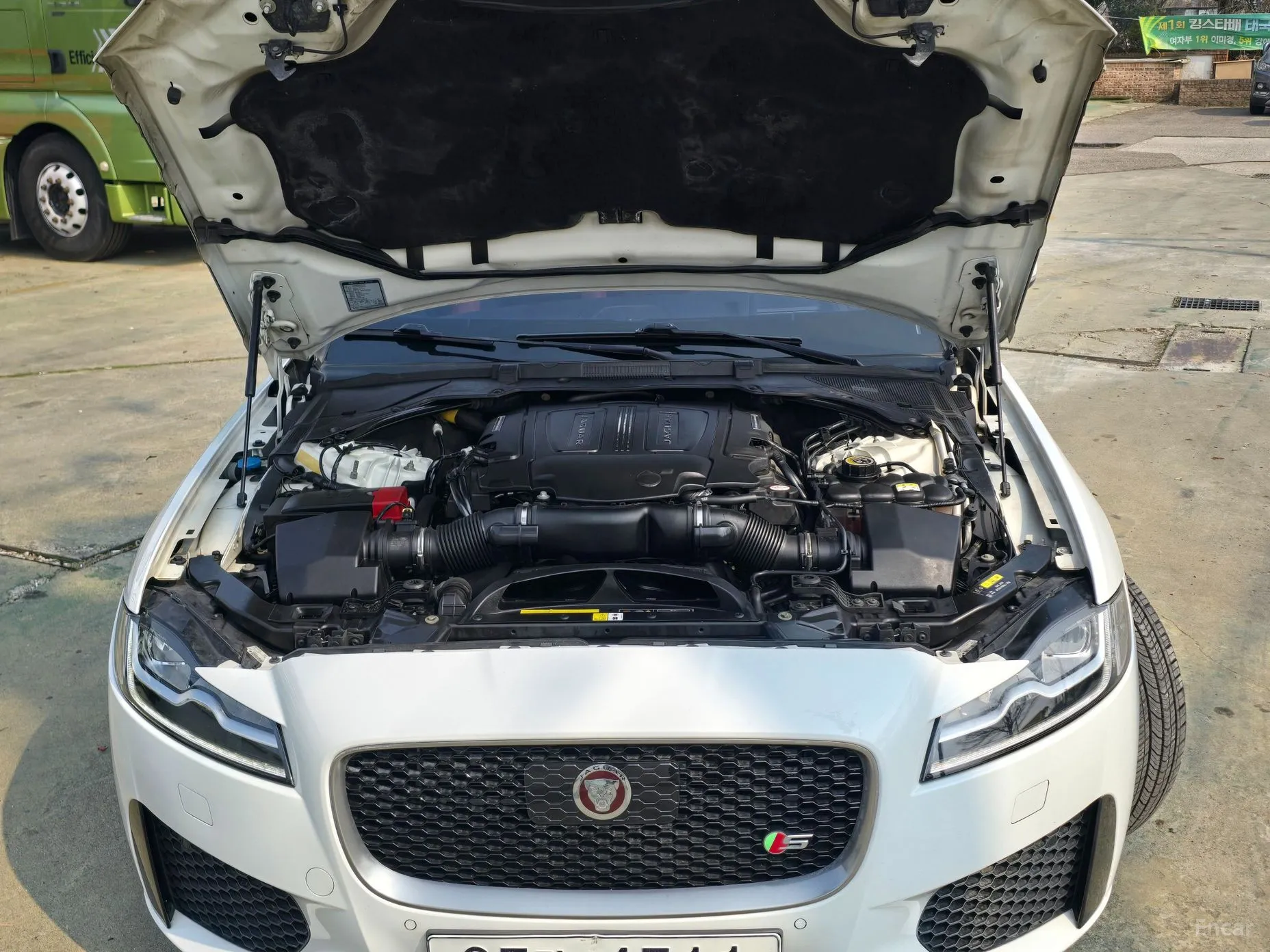 Jaguar XF (x260) превью 20