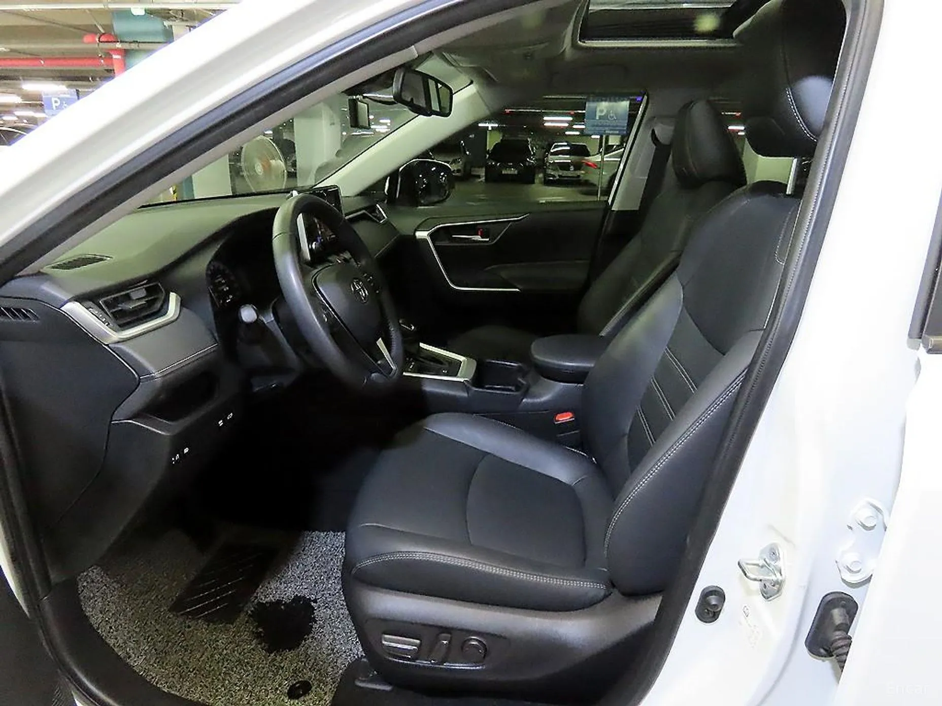 Toyota RAV4 5th Generation превью 6