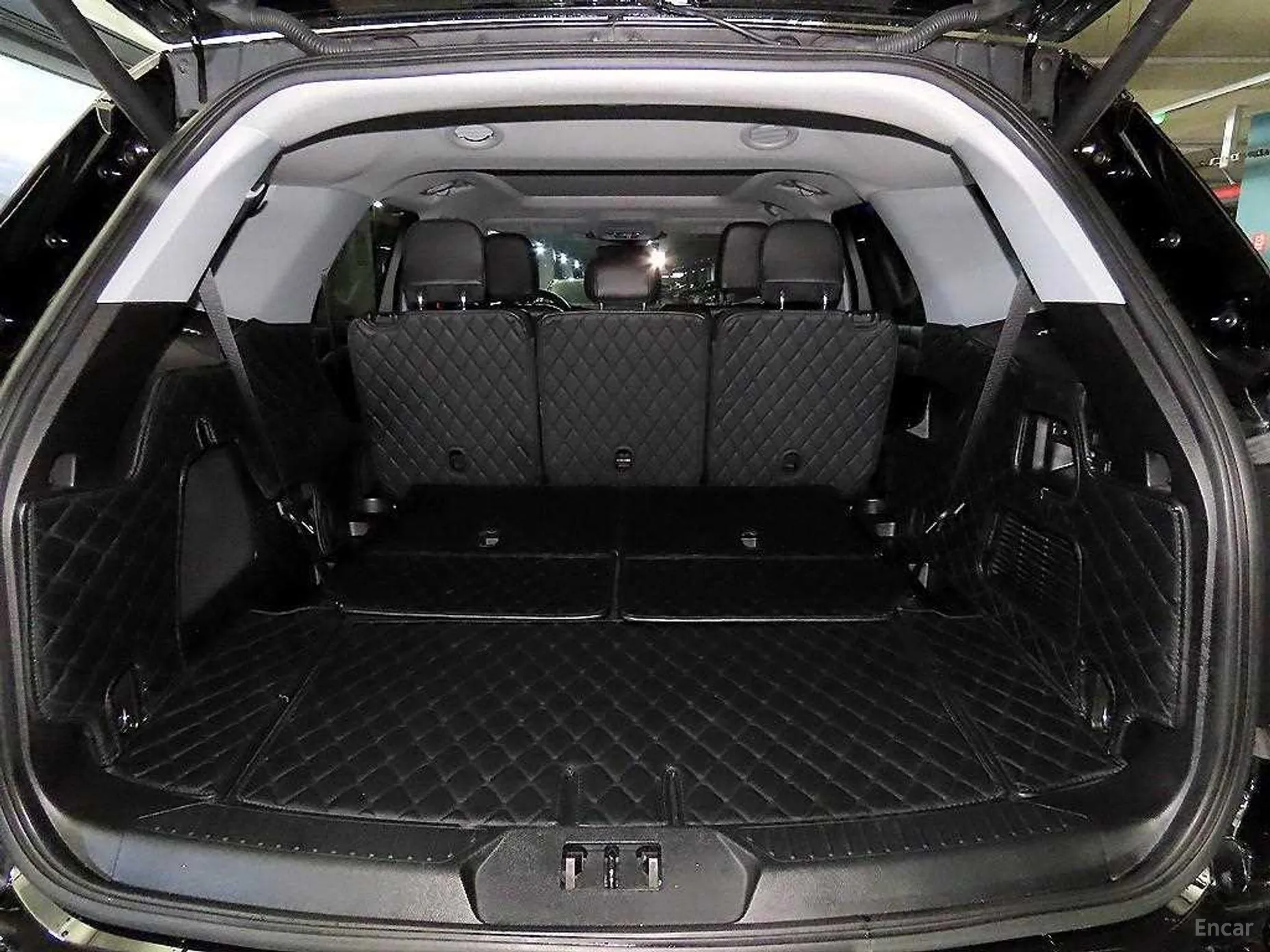 Ford Explorer 6th Generation превью 17