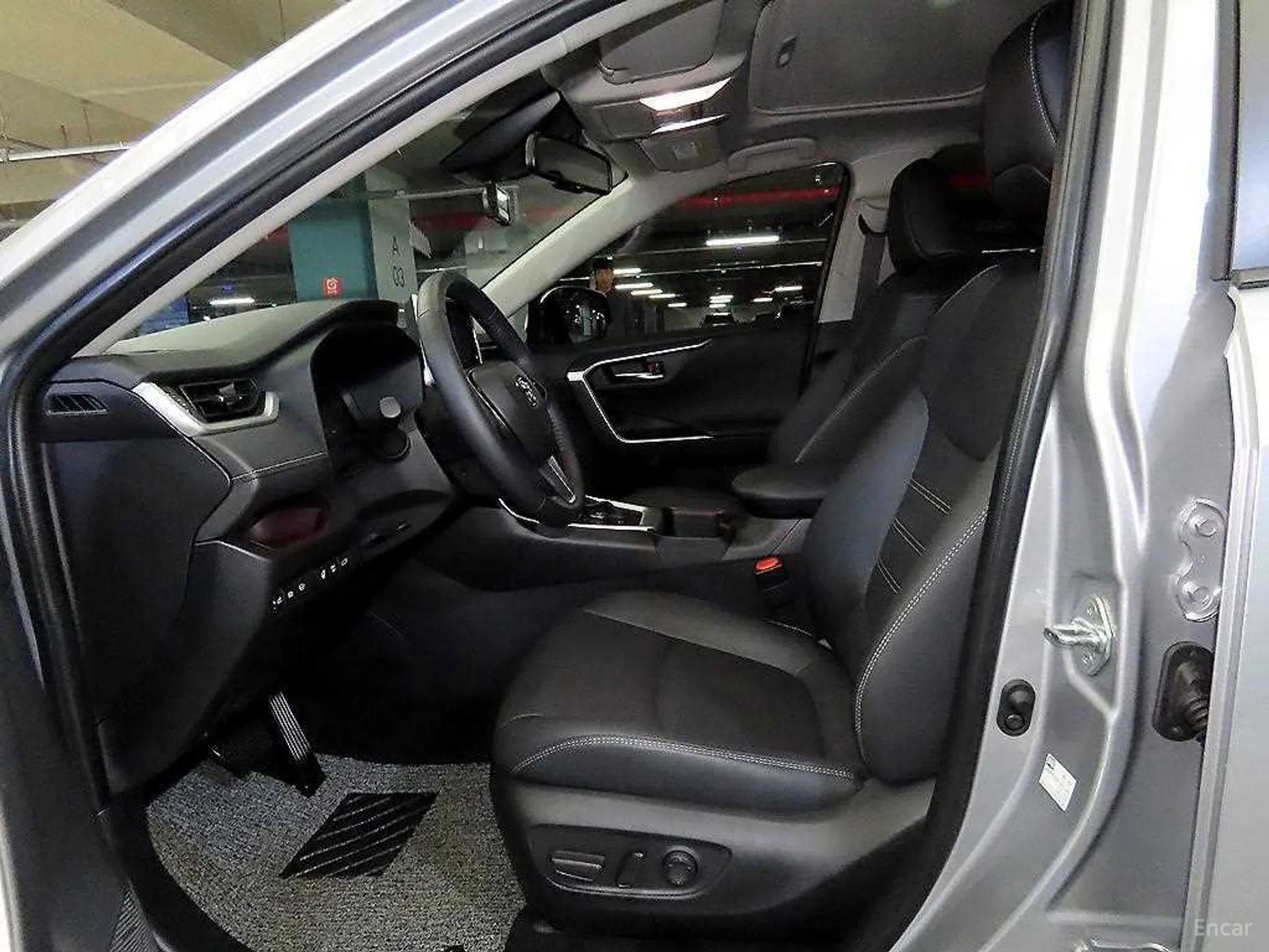 Toyota RAV4 5th Generation превью 6