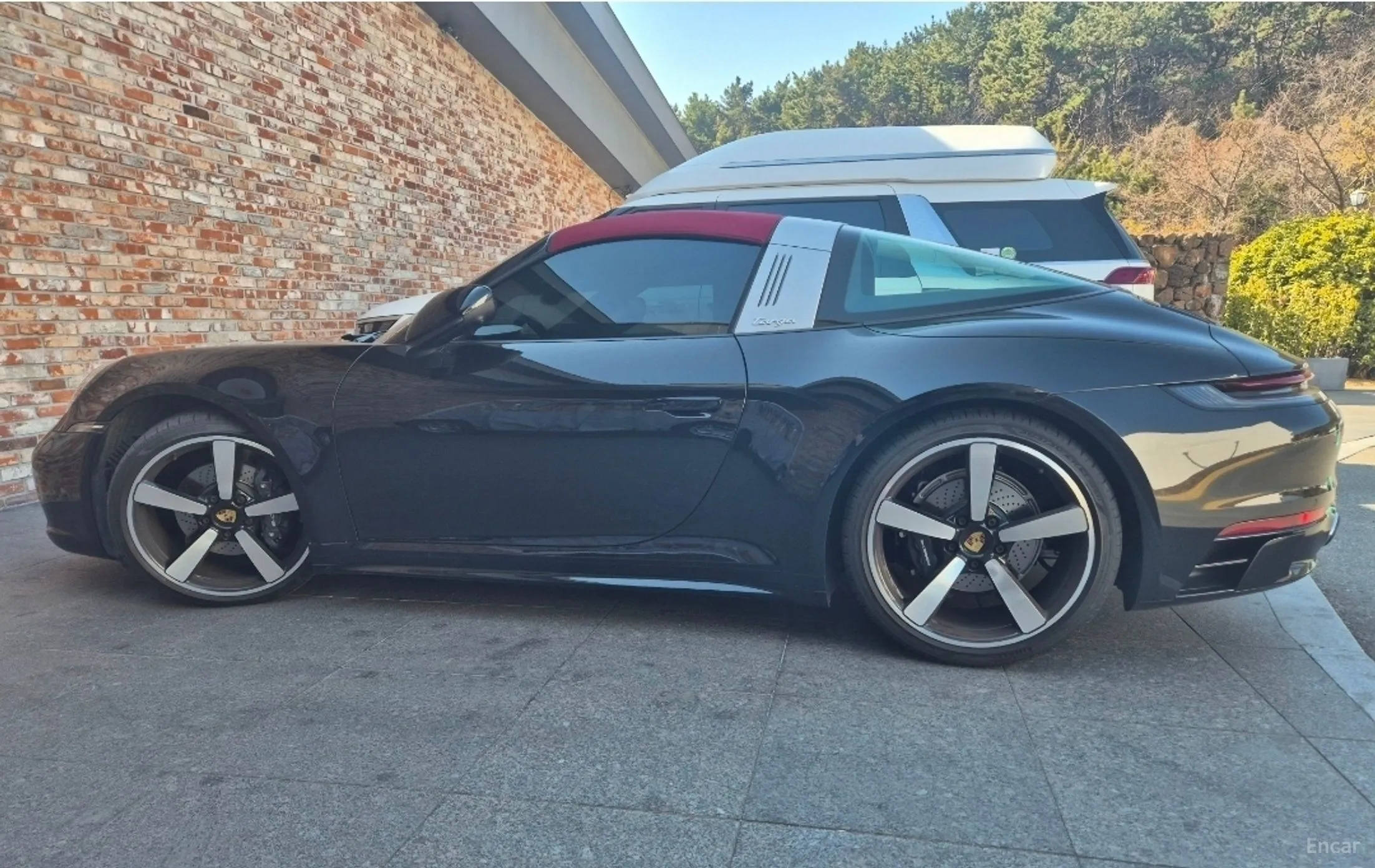 Porsche 911 (992) превью 14