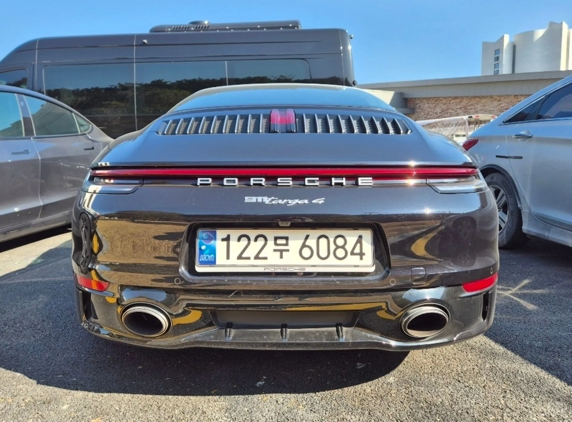 Porsche 911 (992) превью 4