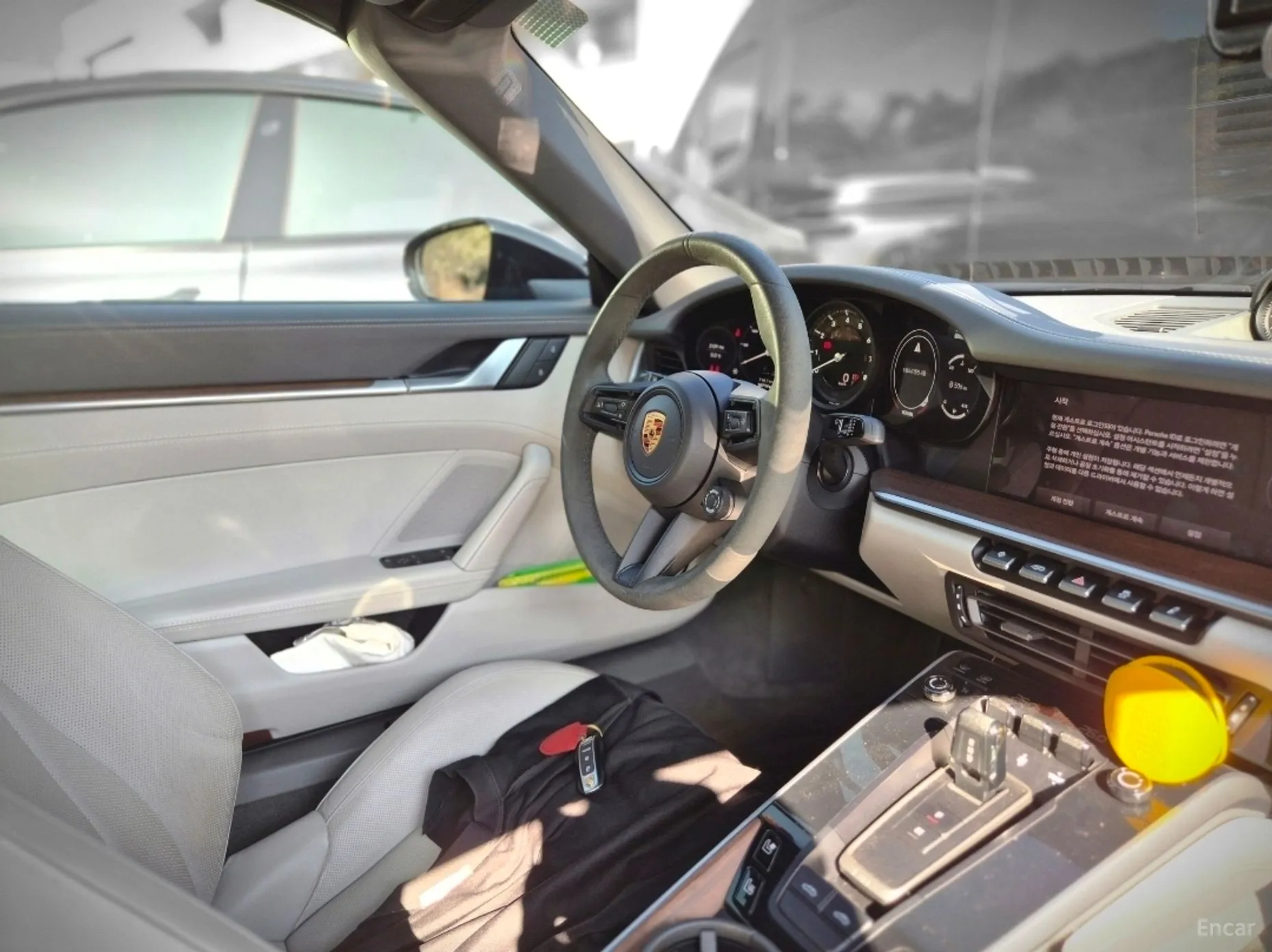 Porsche 911 (992) превью 7
