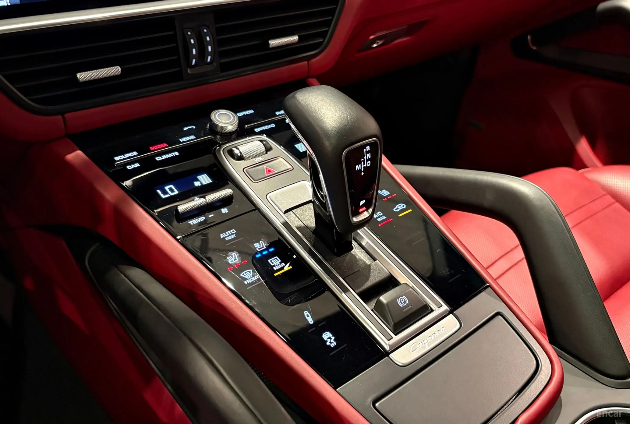 Porsche Cayenne (PO536) превью 17
