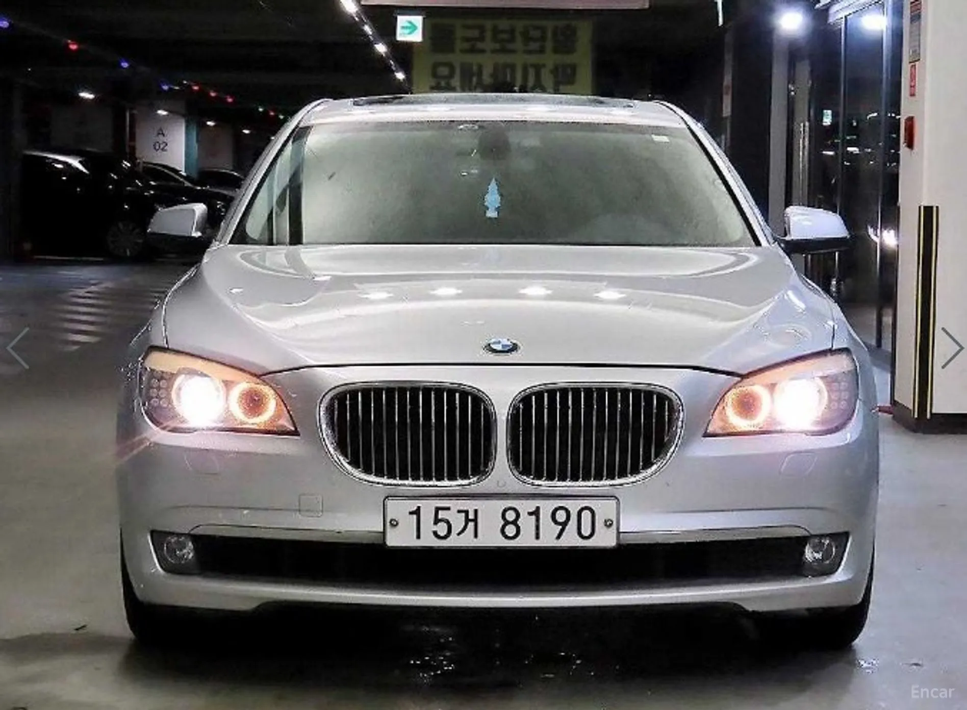 BMW 7 Series (F01)