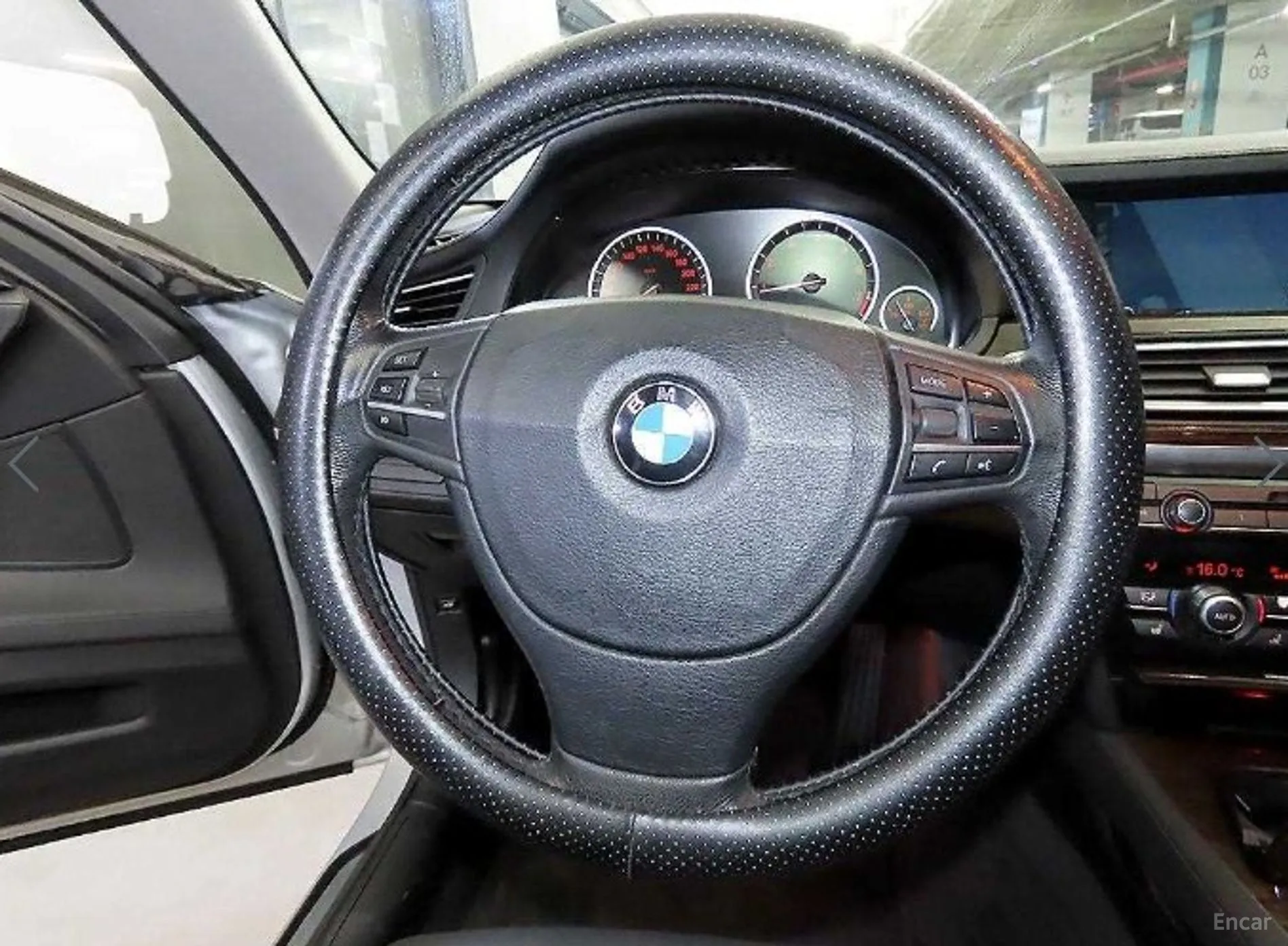 BMW 7 Series (F01) превью 8
