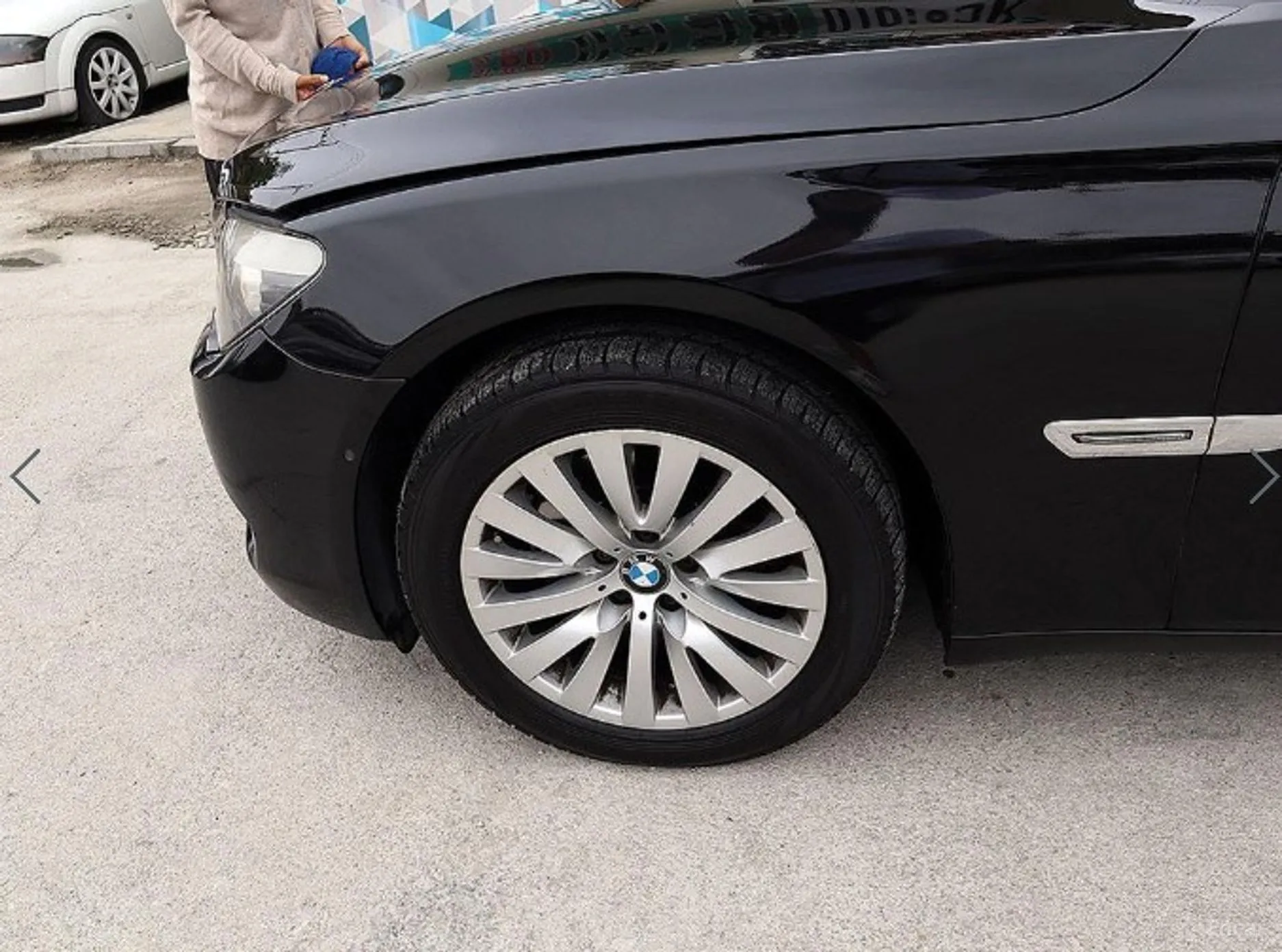 BMW 7 Series (F01) превью 18