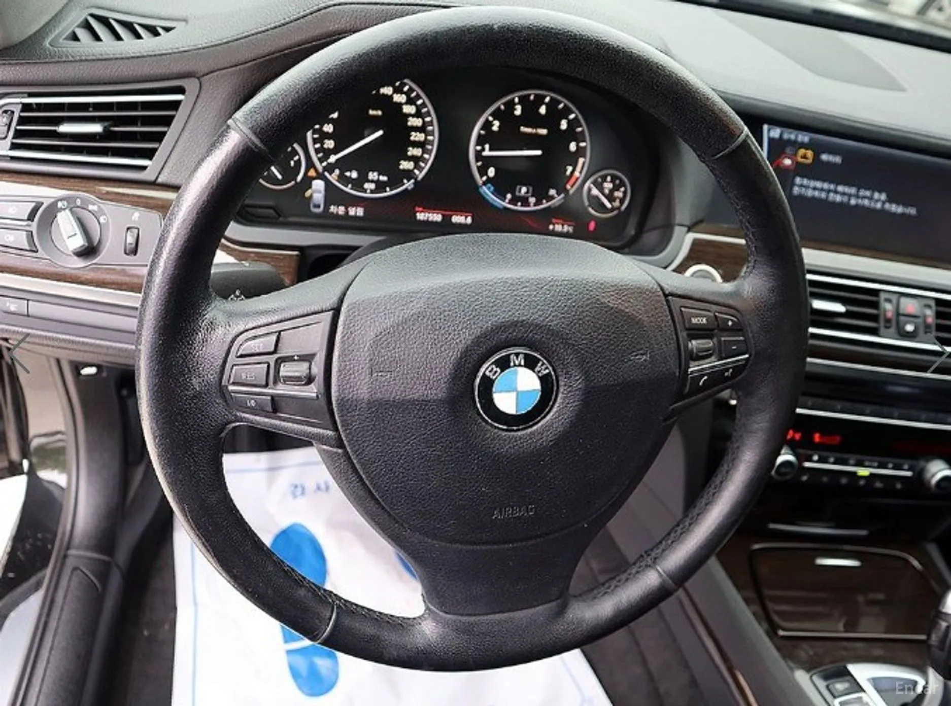 BMW 7 Series (F01) превью 8