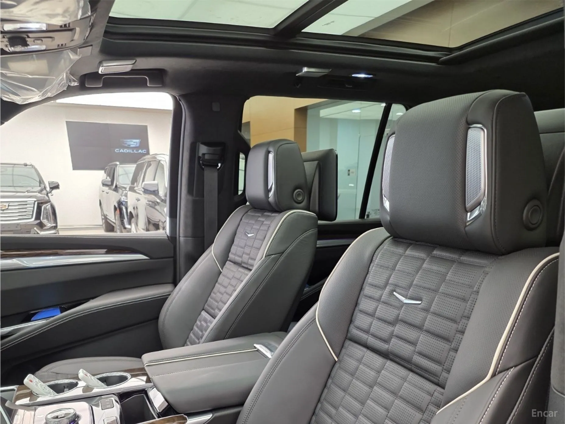Cadillac Escalade 5th Generation превью 5
