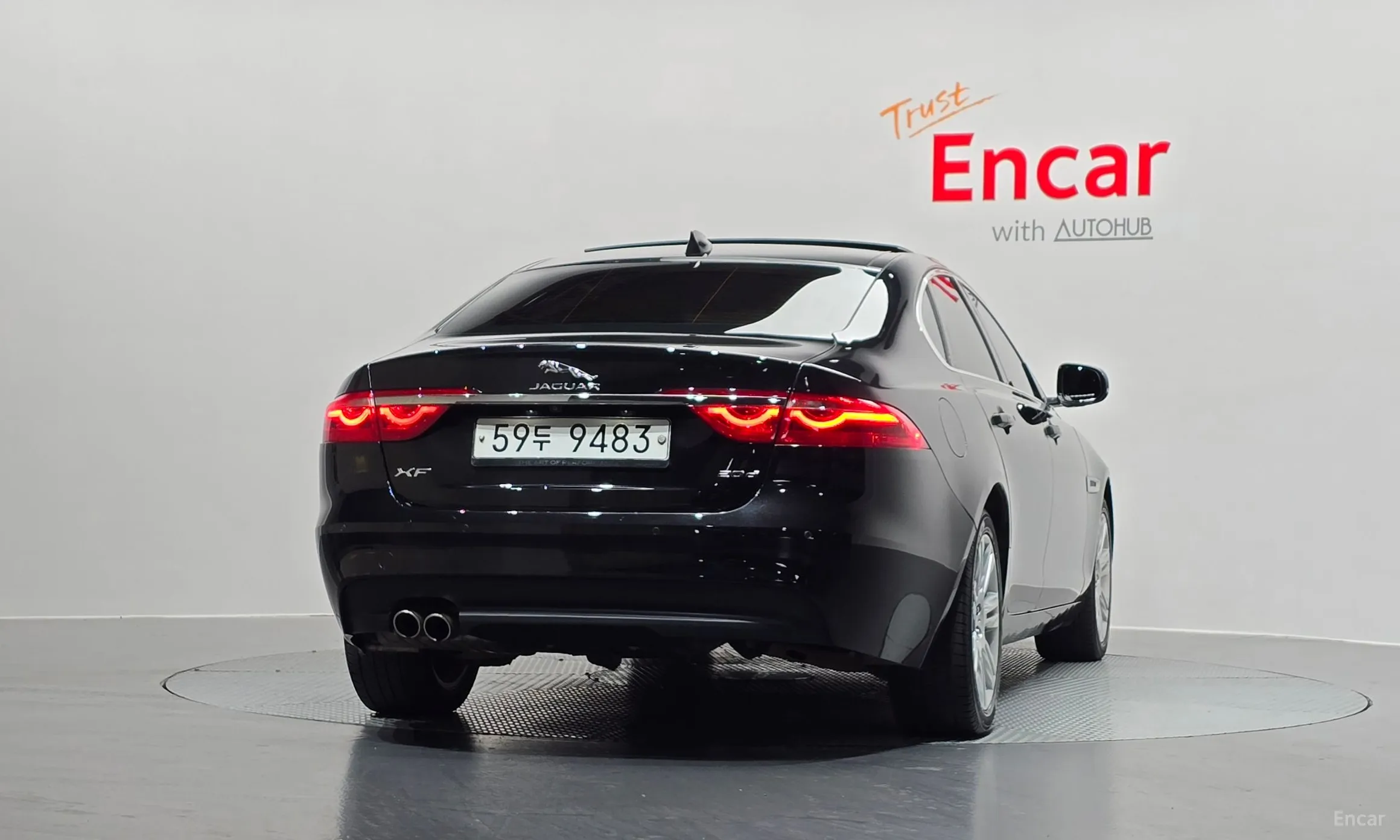 Jaguar XF (x260) превью 4